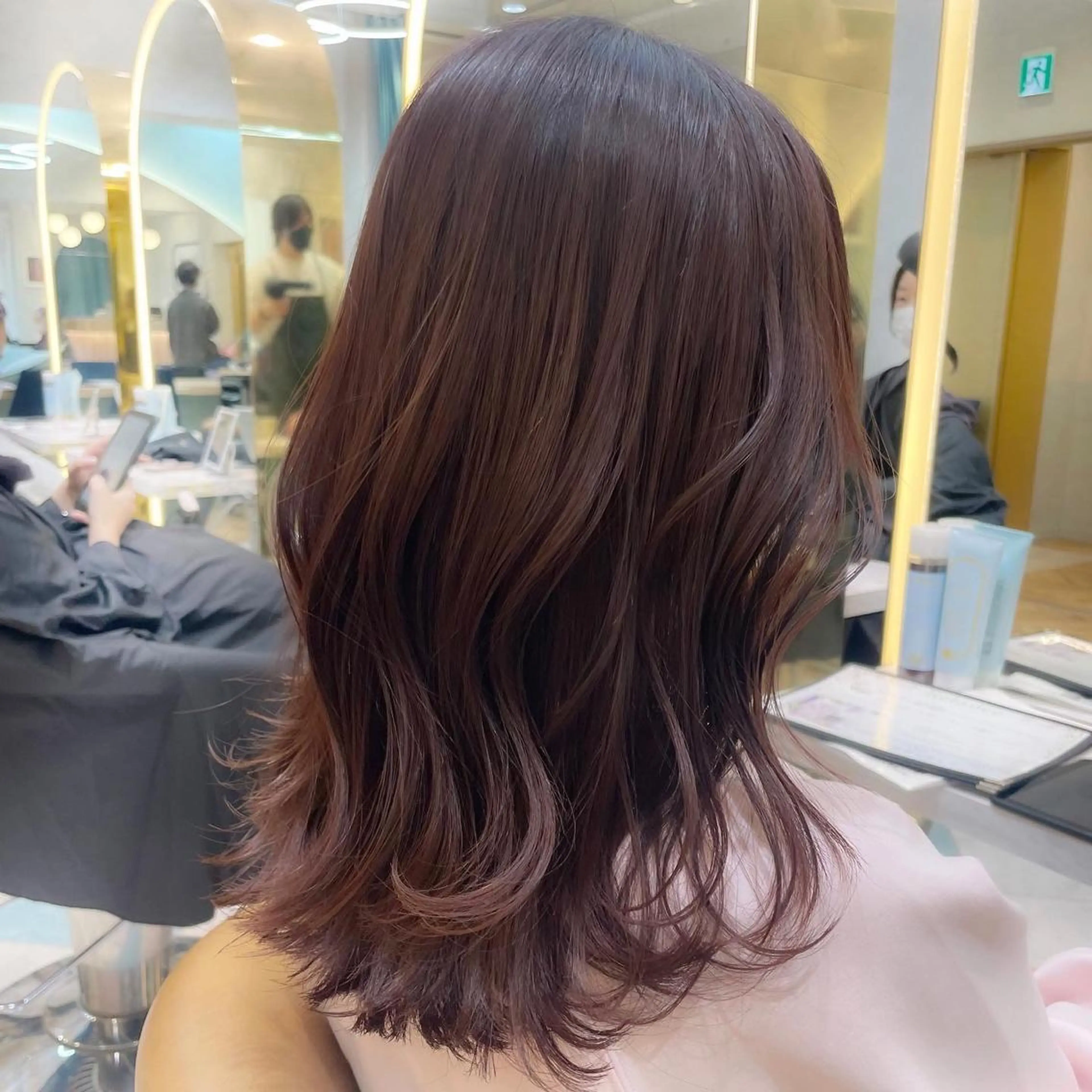 ミディアム 産休中2026.4月 復帰予定/野崎華代のヘアスタイル