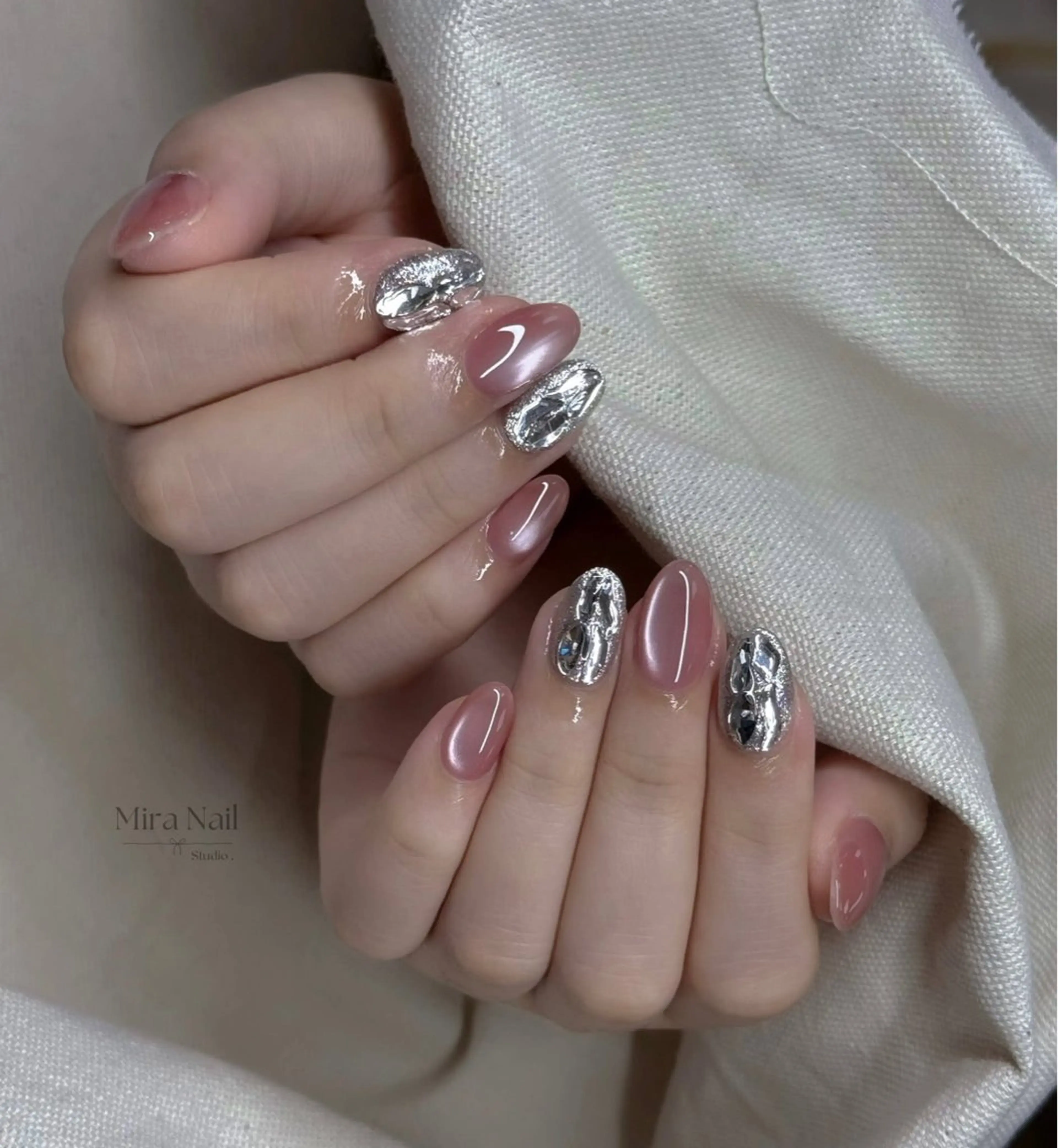 ネイル Mira Nail Studioのネイルデザイン