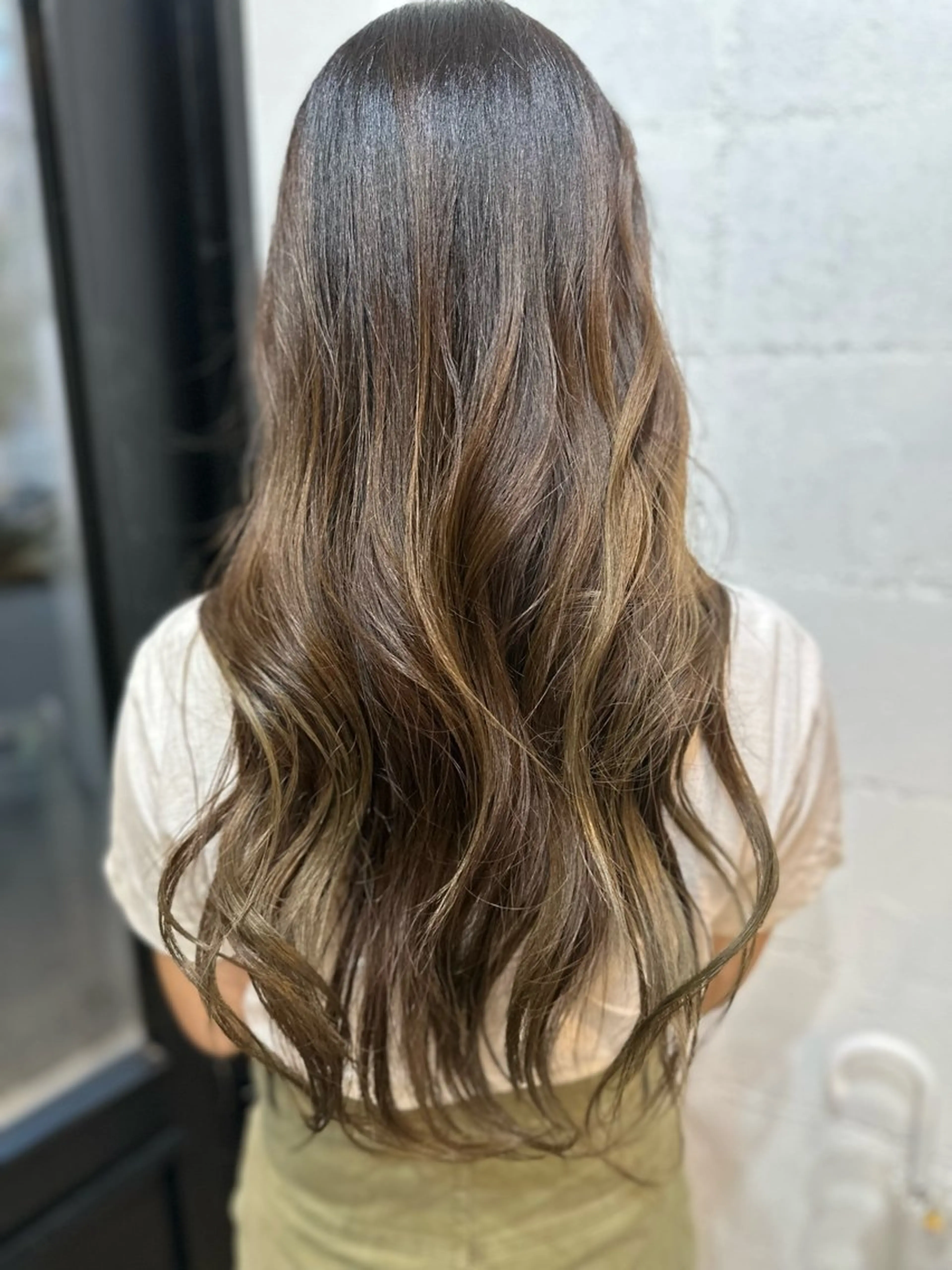 ロング カラー カット ヘアカラー トリートメント kaminote所属・福西 晃希のヘアスタイル