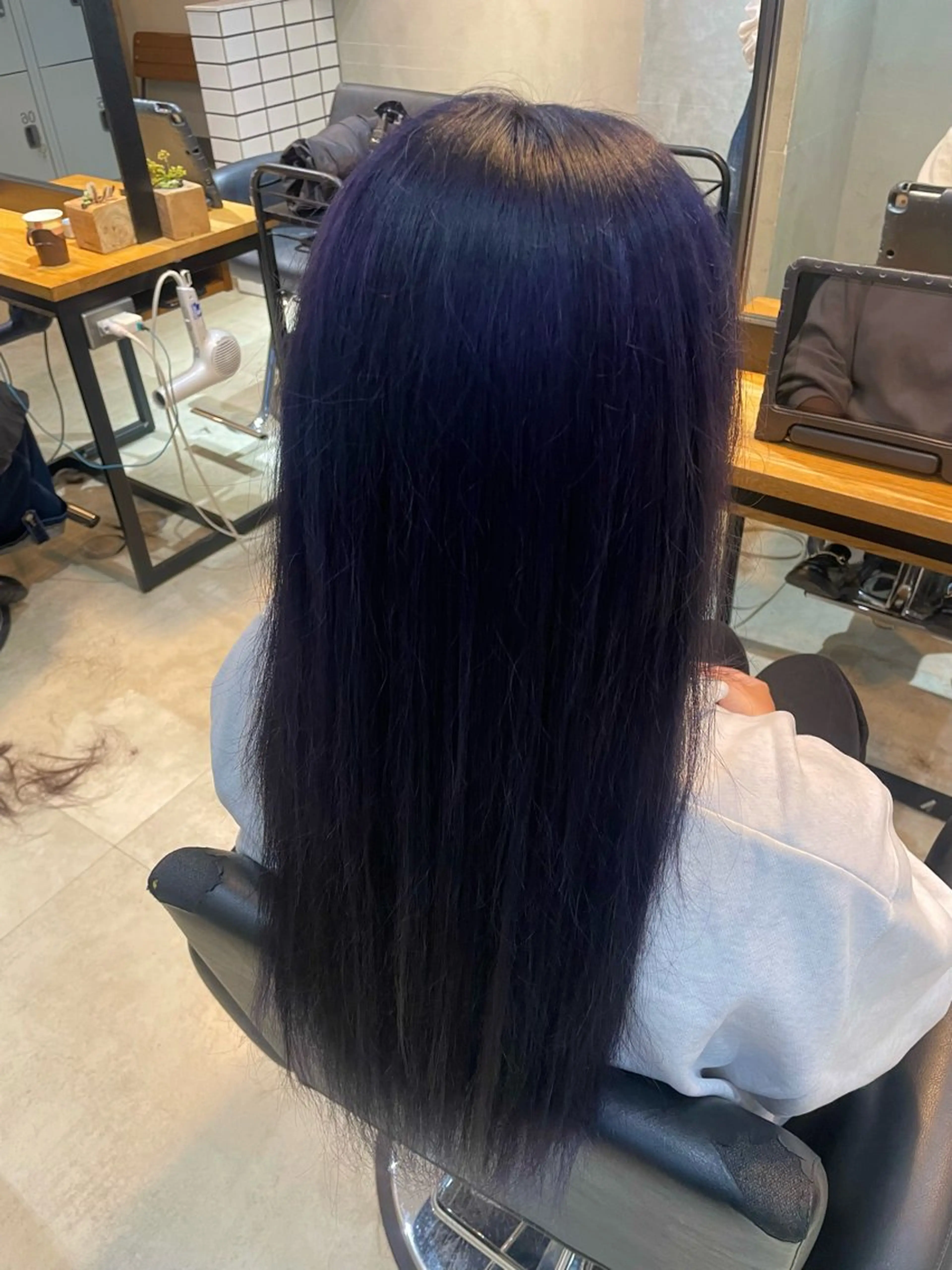 カラー ブルーカラー ラベンダーカラー ヘアカラー HAYATA/透明感 /派手髪/ケアブリのヘアスタイル