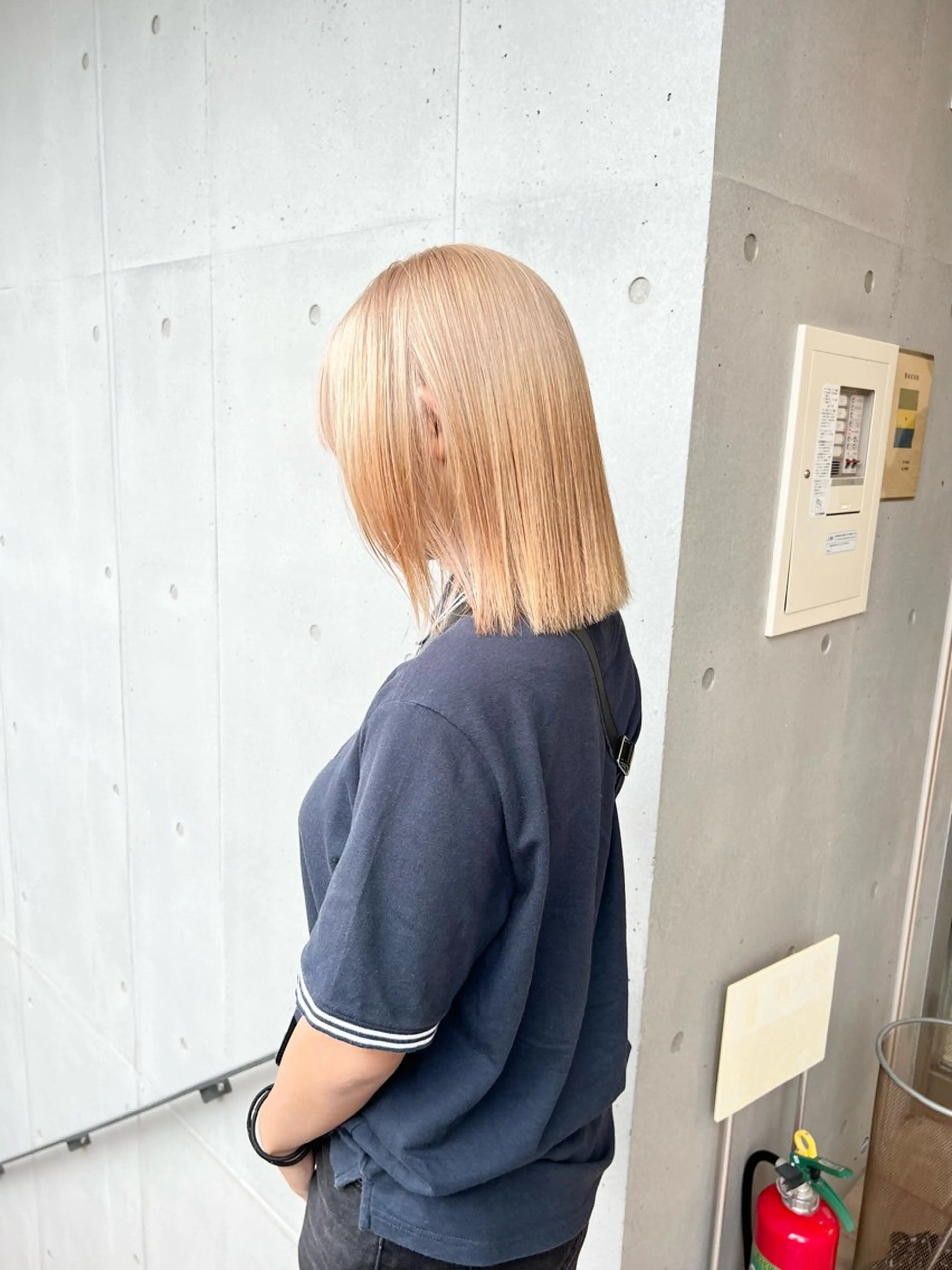 ミディアム カット ヘアカラー トリートメント 艶髪レイヤー/ ハイトーンKeitaのヘアスタイル