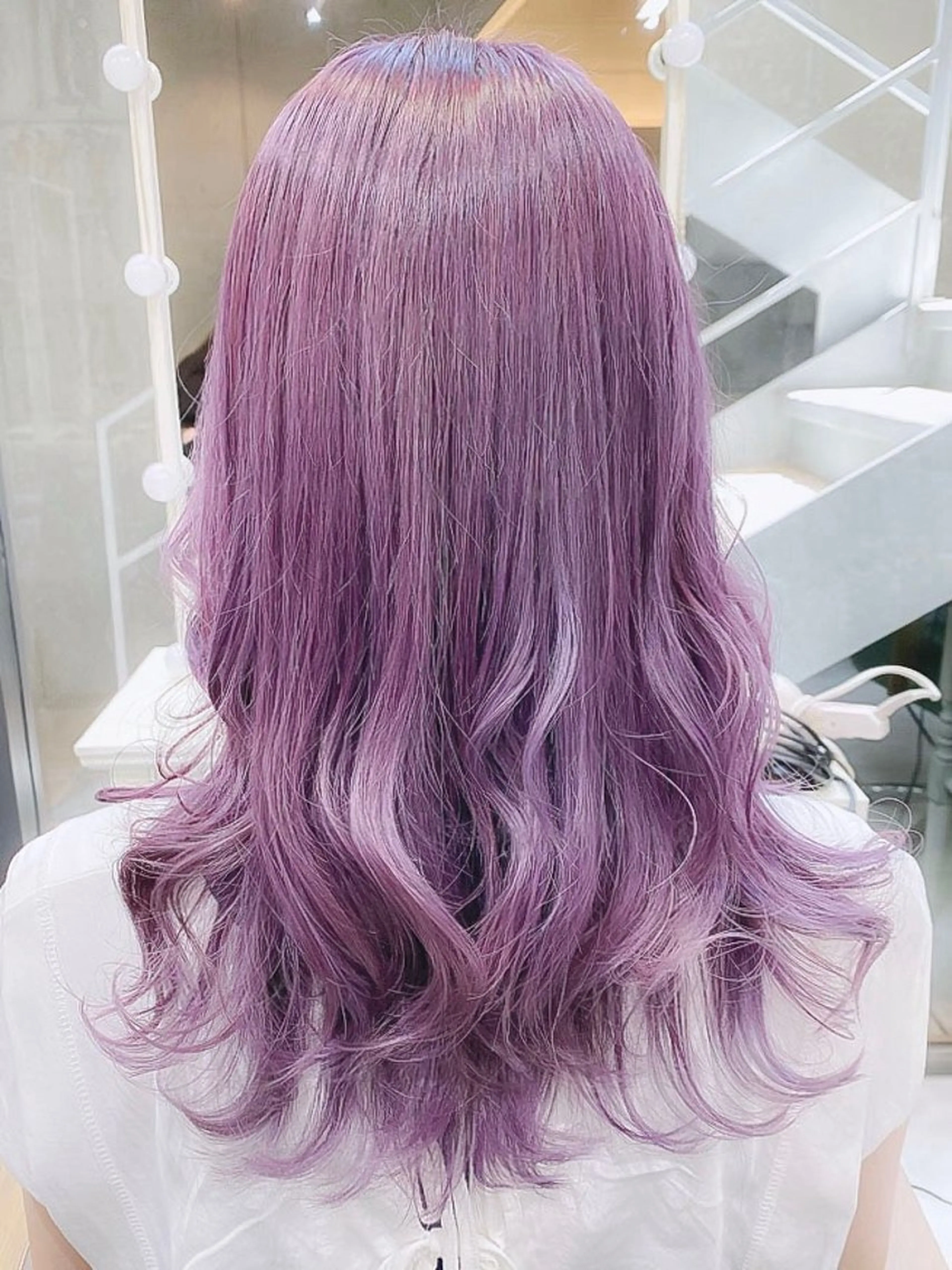 ロング カラー ブリーチ 透明感カラー ハイトーンカラー 𝐑𝐈𝐍𝐊𝐀 🐷🖤のヘアスタイル