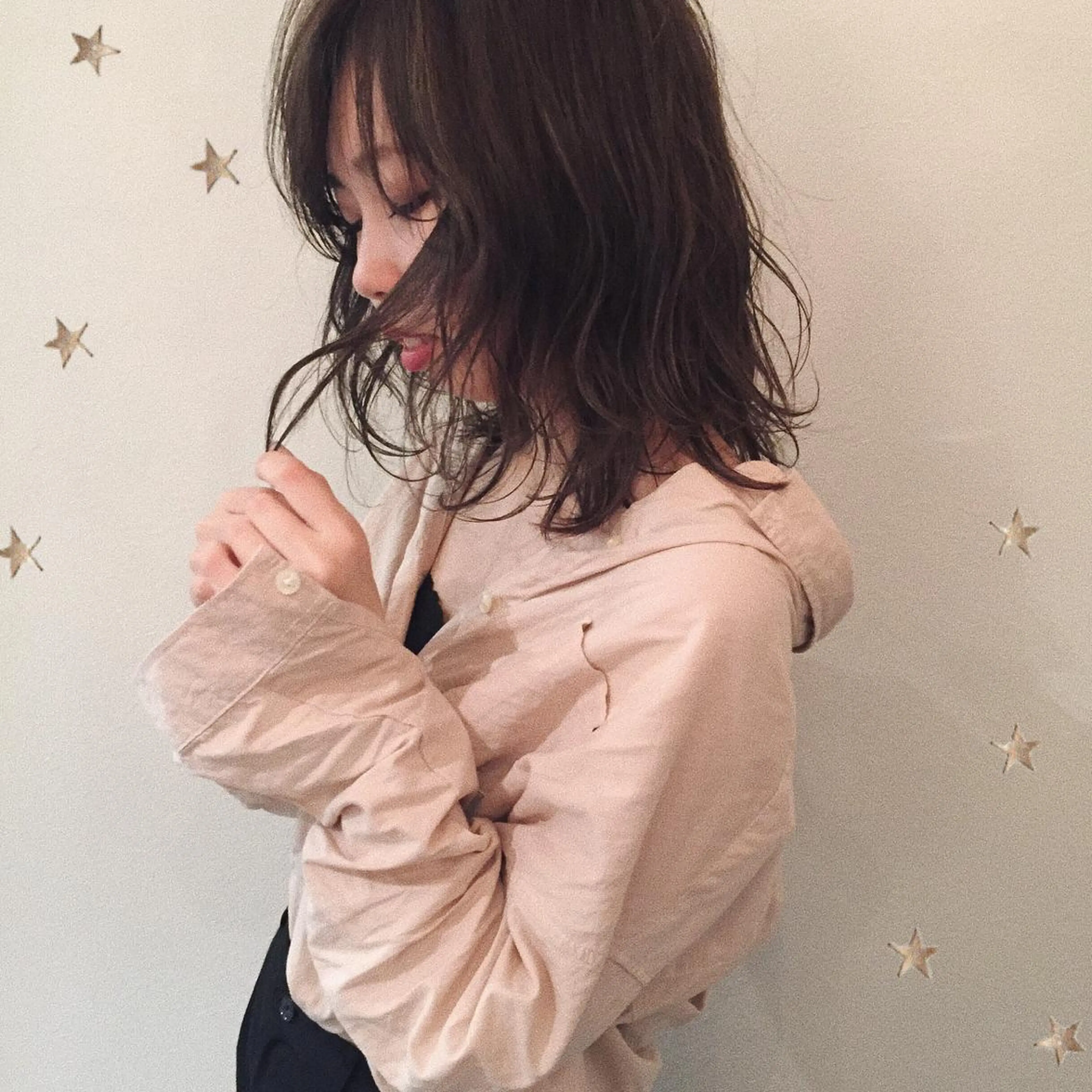 ミディアム カラー ハイライトカラー ハイライト レイヤーカット salon AKIRA所属・市川 千夏のヘアスタイル