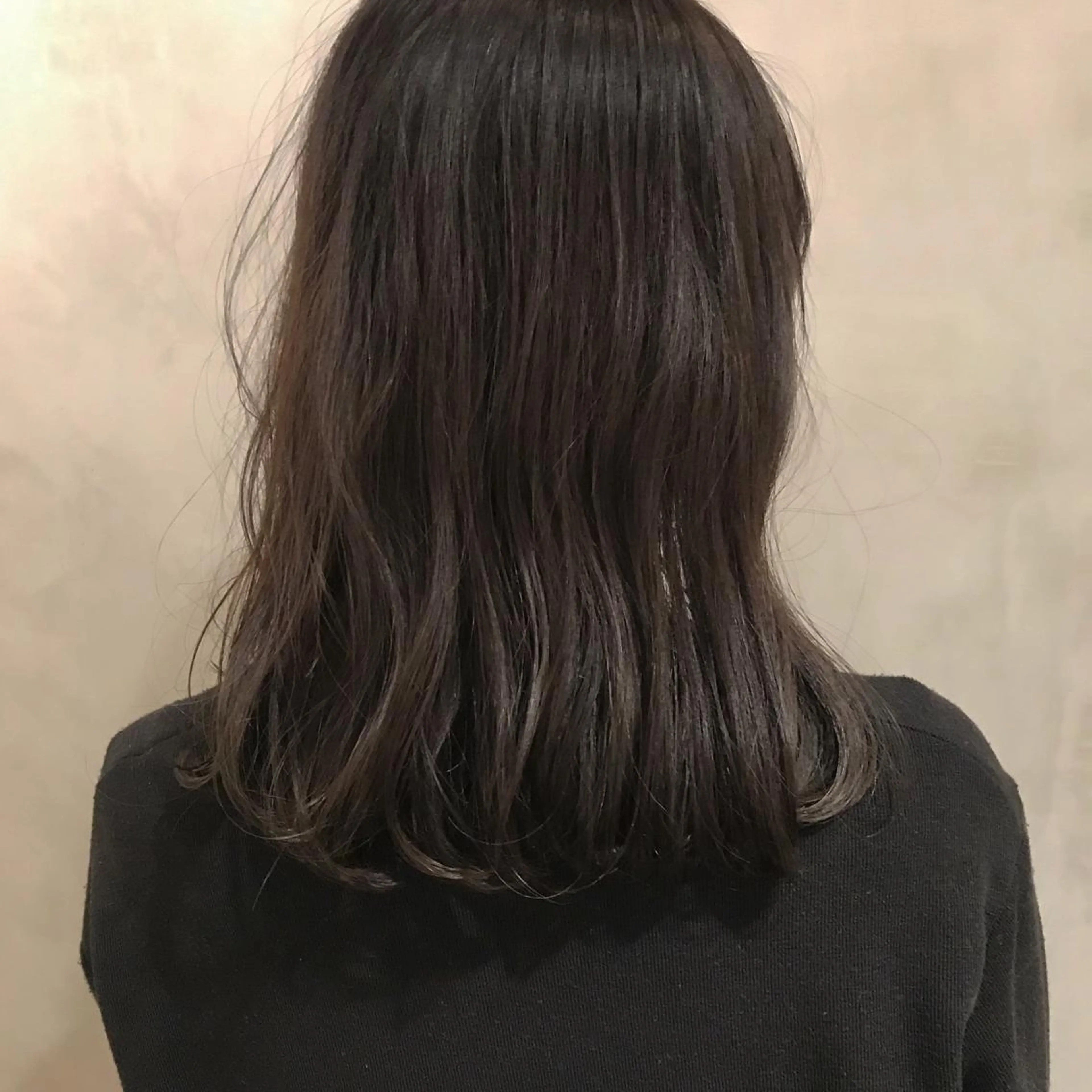 セミロング カラー アンニュイヘア🪽 ayumiのヘアスタイル