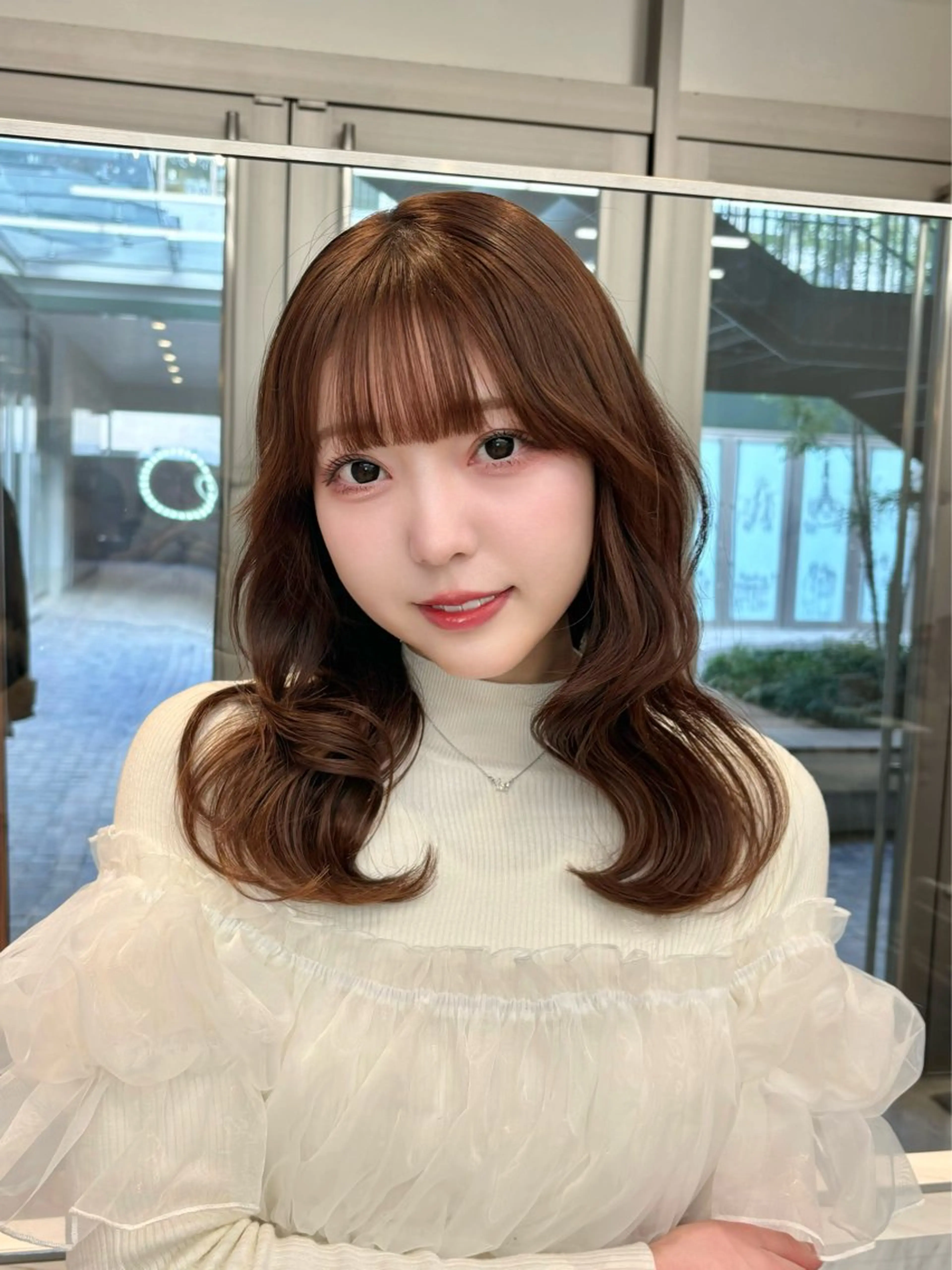 セミロング ヘアアレンジ カット ヘアカラー 𝒎𝒐𝒆🩰 名駅/ヘアメ/暖色♡のヘアスタイル