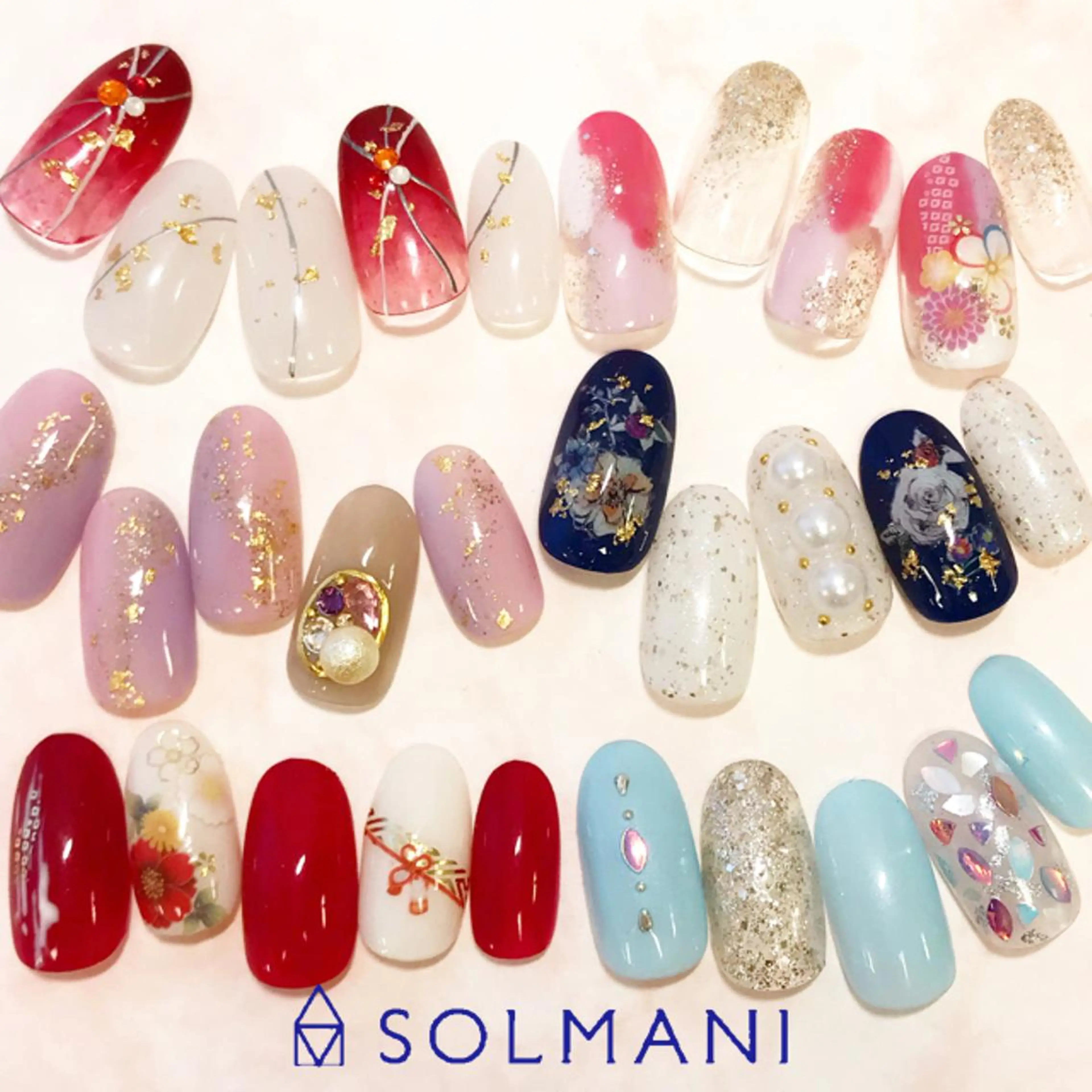 ネイル 成人式 SOLMANI 予約担当のネイルデザイン