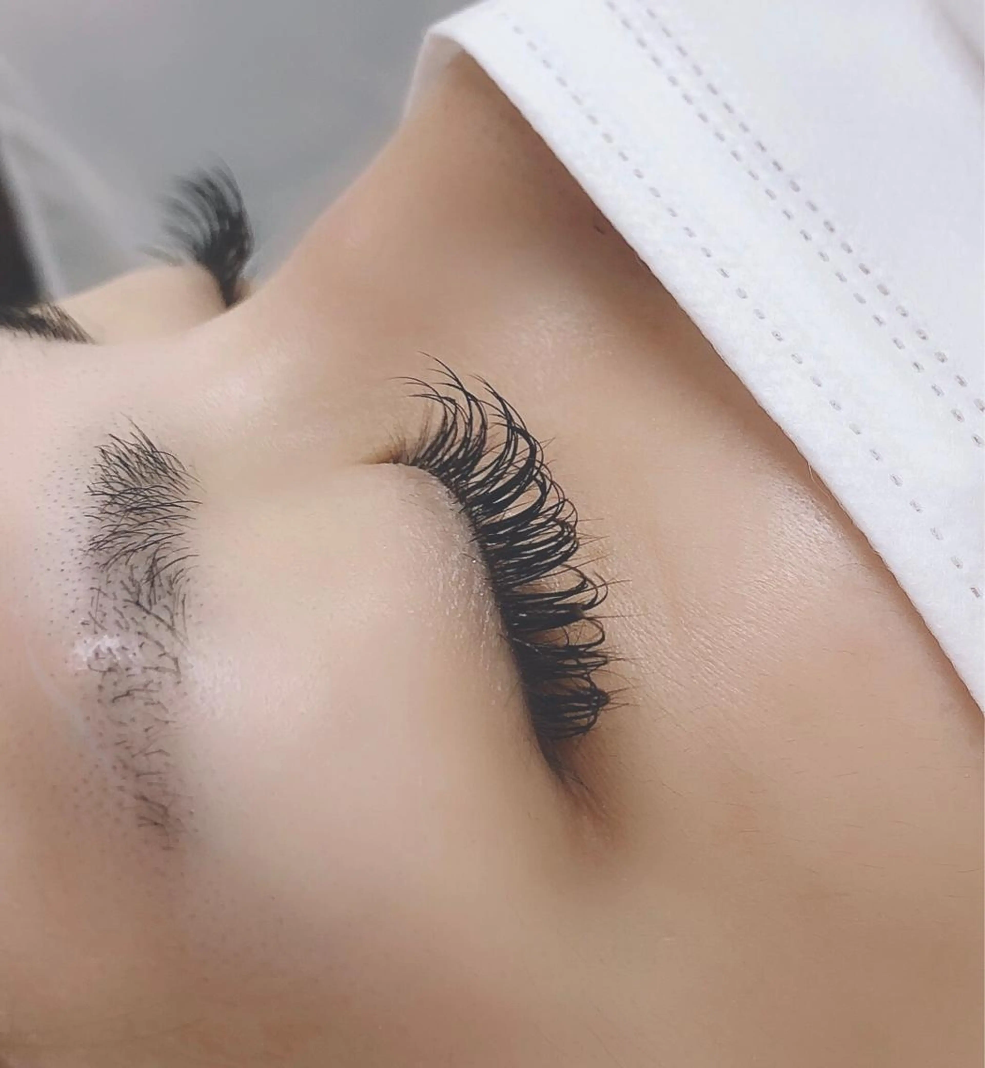 ⚪️柔らかい毛質フラットマットラッシュ上120本まで付け放題　美容コーティングお仕上げ付　他店様オフは＋550円の写真