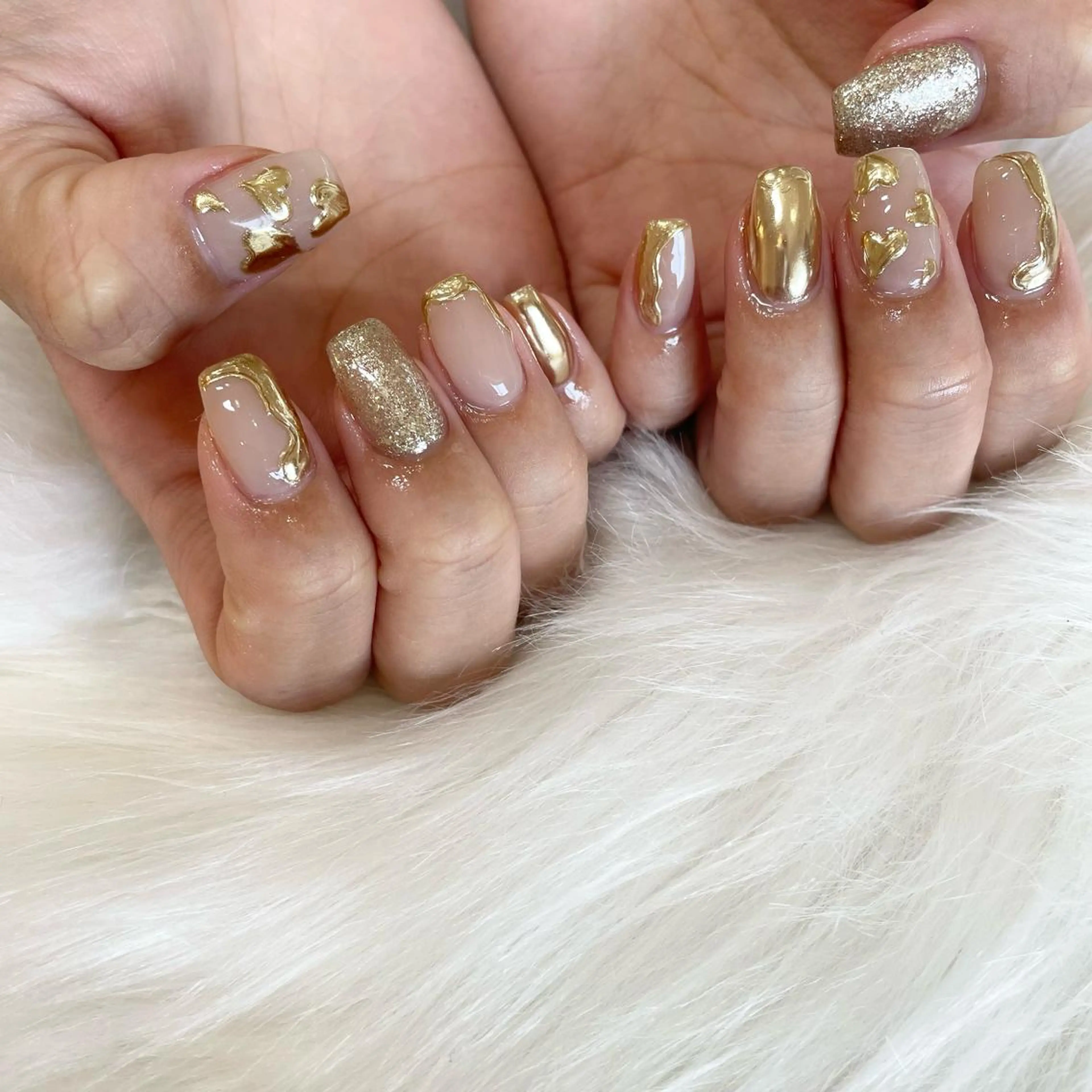 ネイル ハート ミラーネイル Nail Salon Gummi.のネイルデザイン