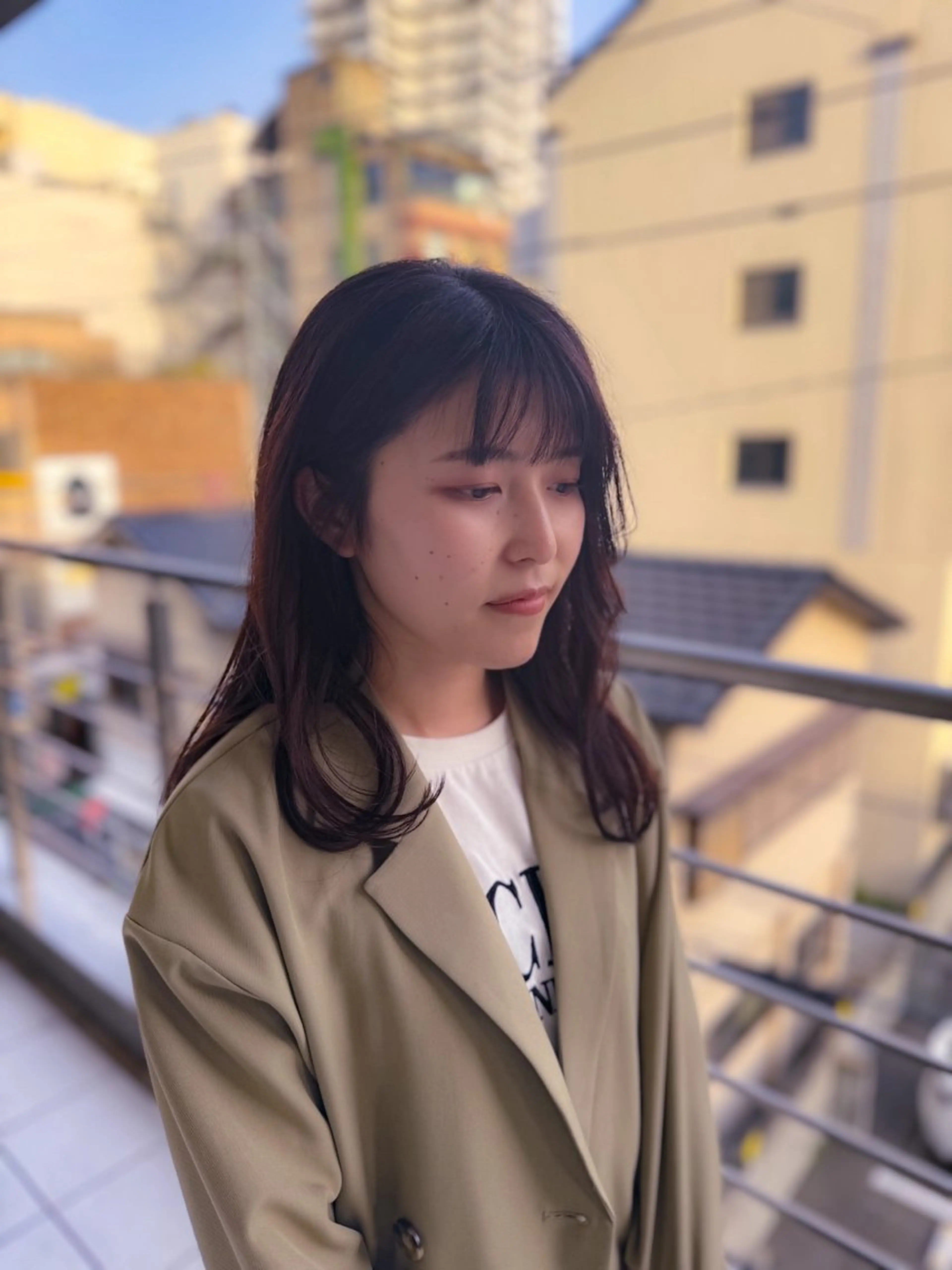 セミロング カラー ブラウンカラー 顔周りカット レイヤーカット 椎葉 祐也のヘアスタイル