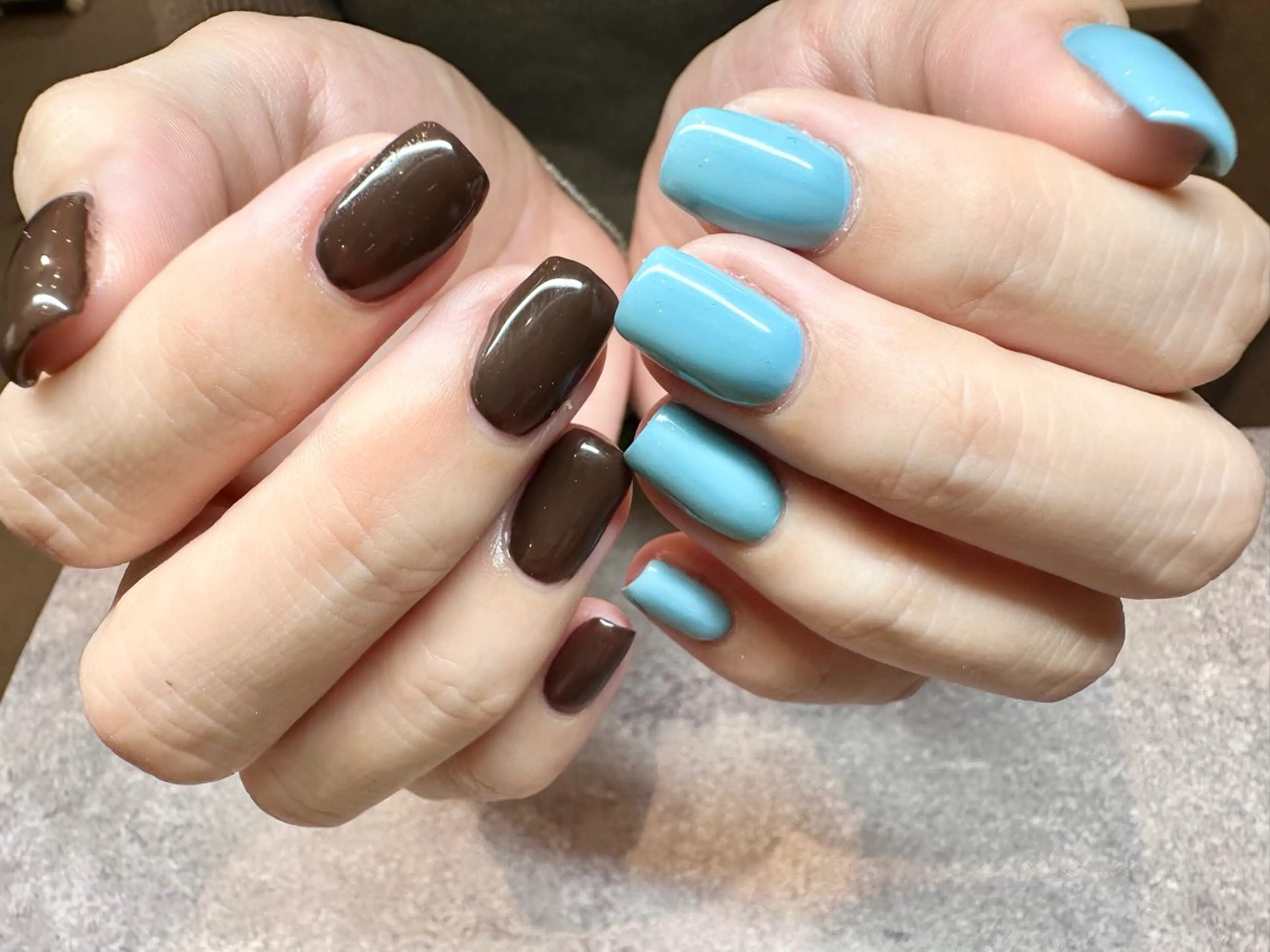 ネイル ブルー ブラウン Re :eight Nail所属・NISHIOKA FUKUMIのネイルデザイン