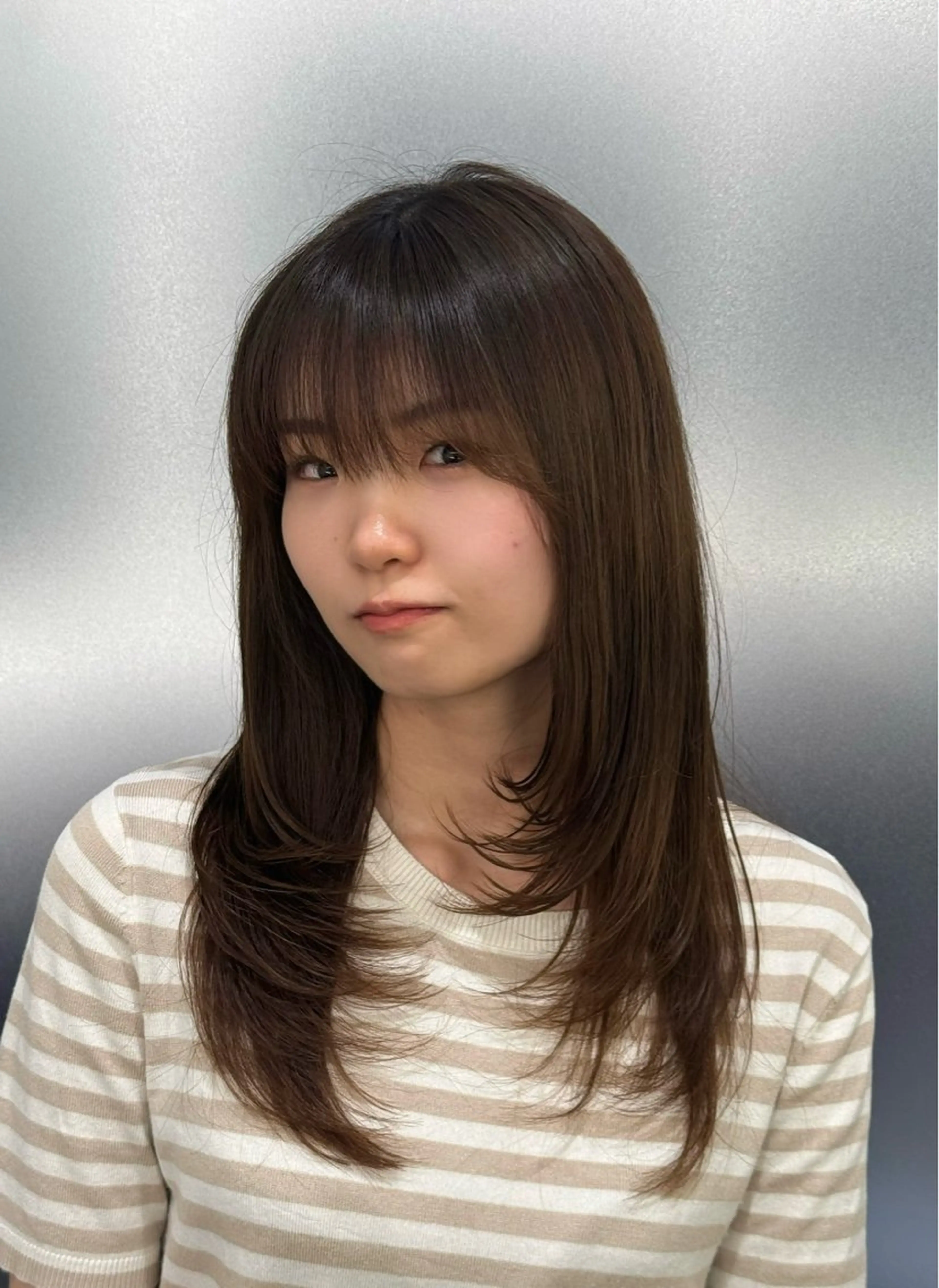 セミロング ARMONY OMOTESANDO所属・本田秀幸 コテ巻き風パーマのヘアスタイル