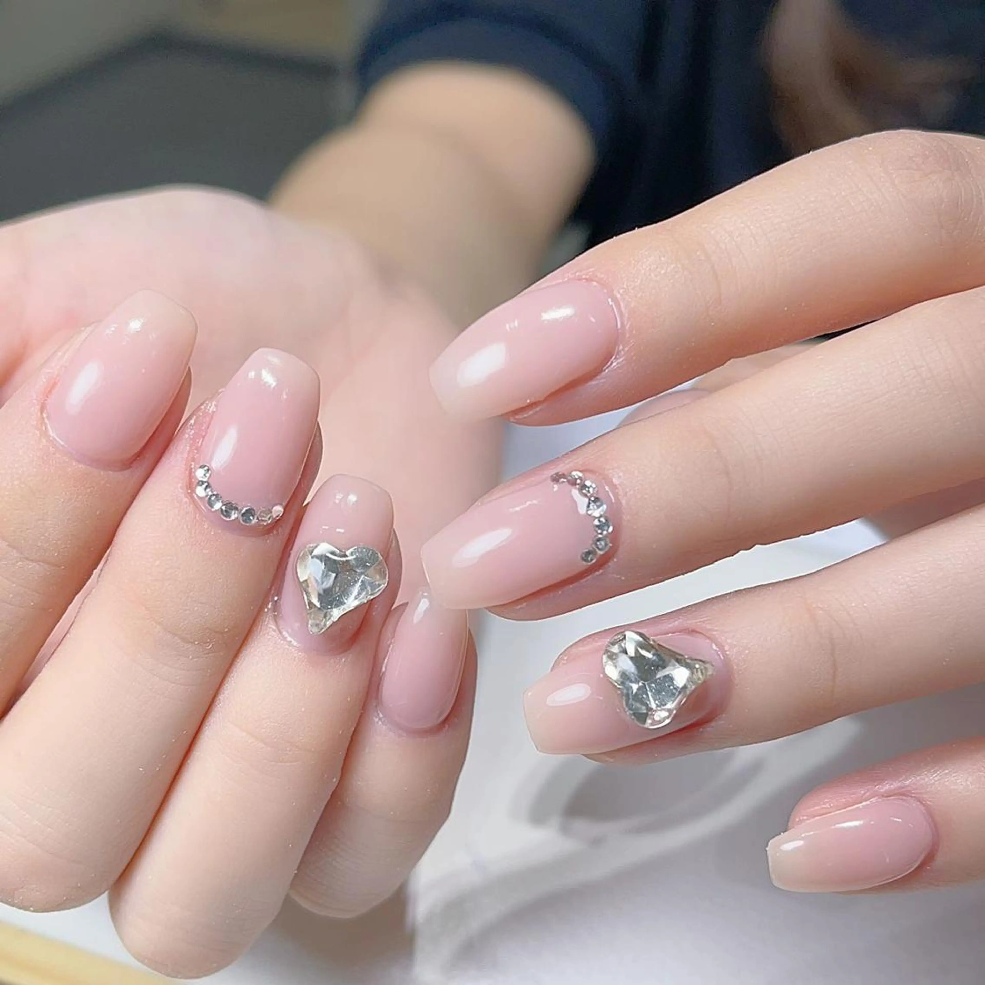 ネイル シンプルネイル Queens マオのネイルデザイン