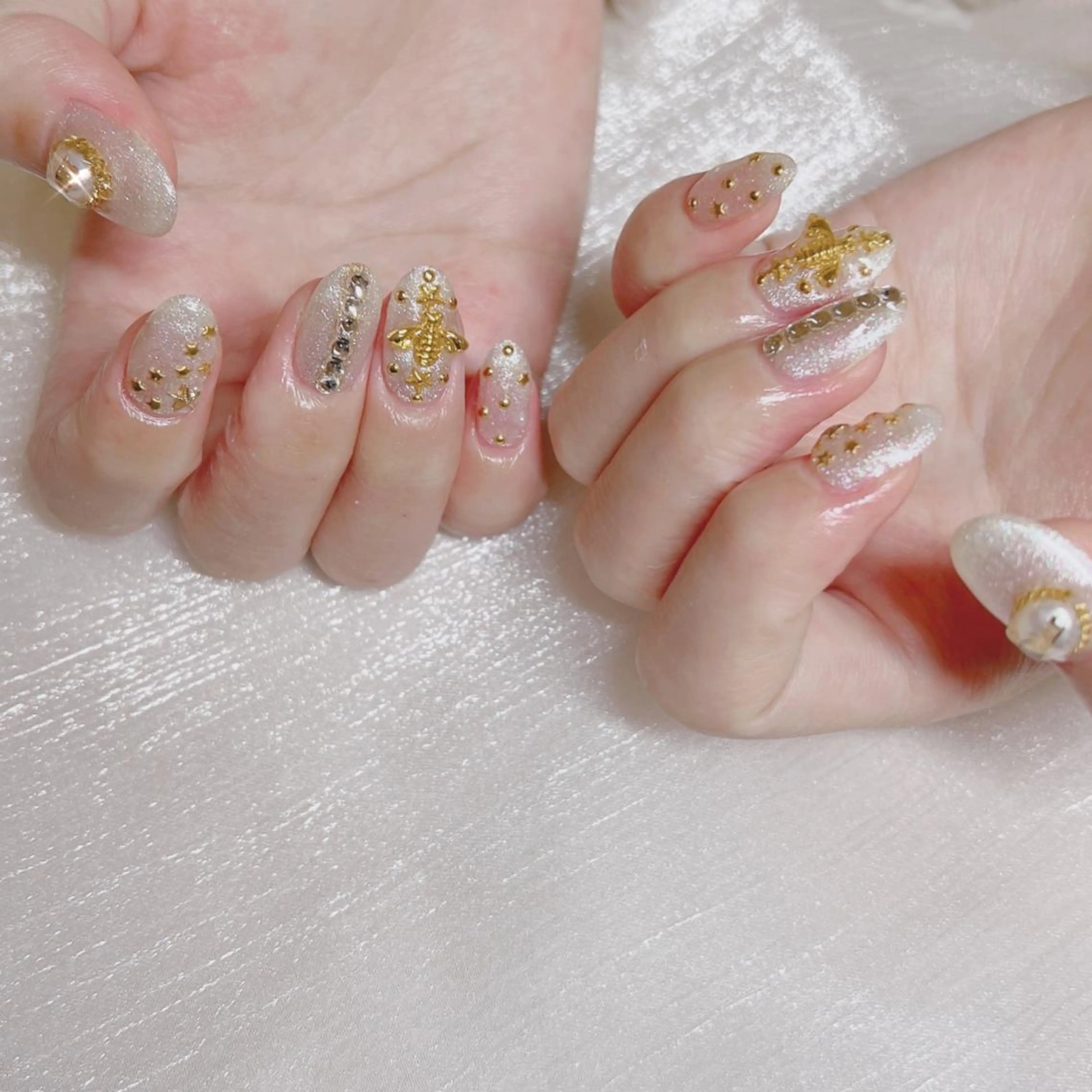 ネイル オーロラネイル フットネイル フレンチネイル ジェルネイル 韓国ネイル ハンドネイル ハンドケア 【ENサロン】 Rei🎀Nailのネイルデザイン