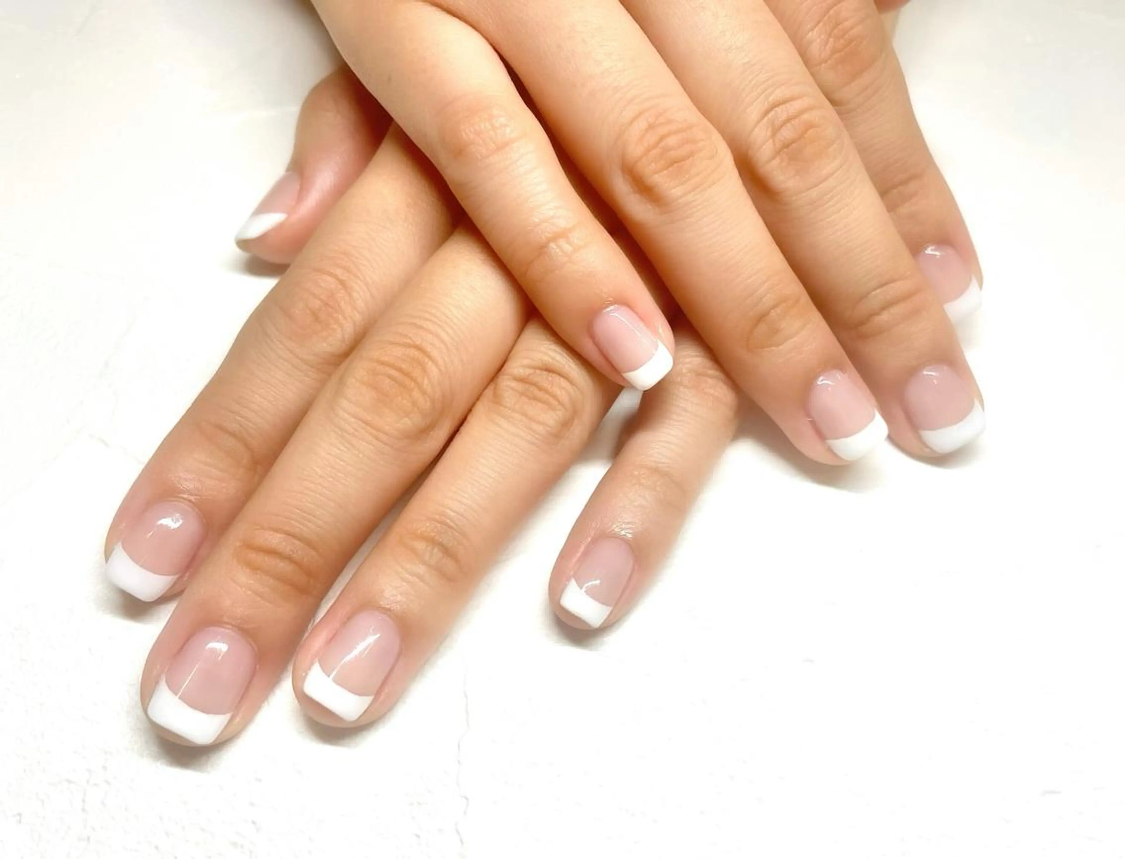 ネイル フレンチネイル ささき れいなのネイルデザイン