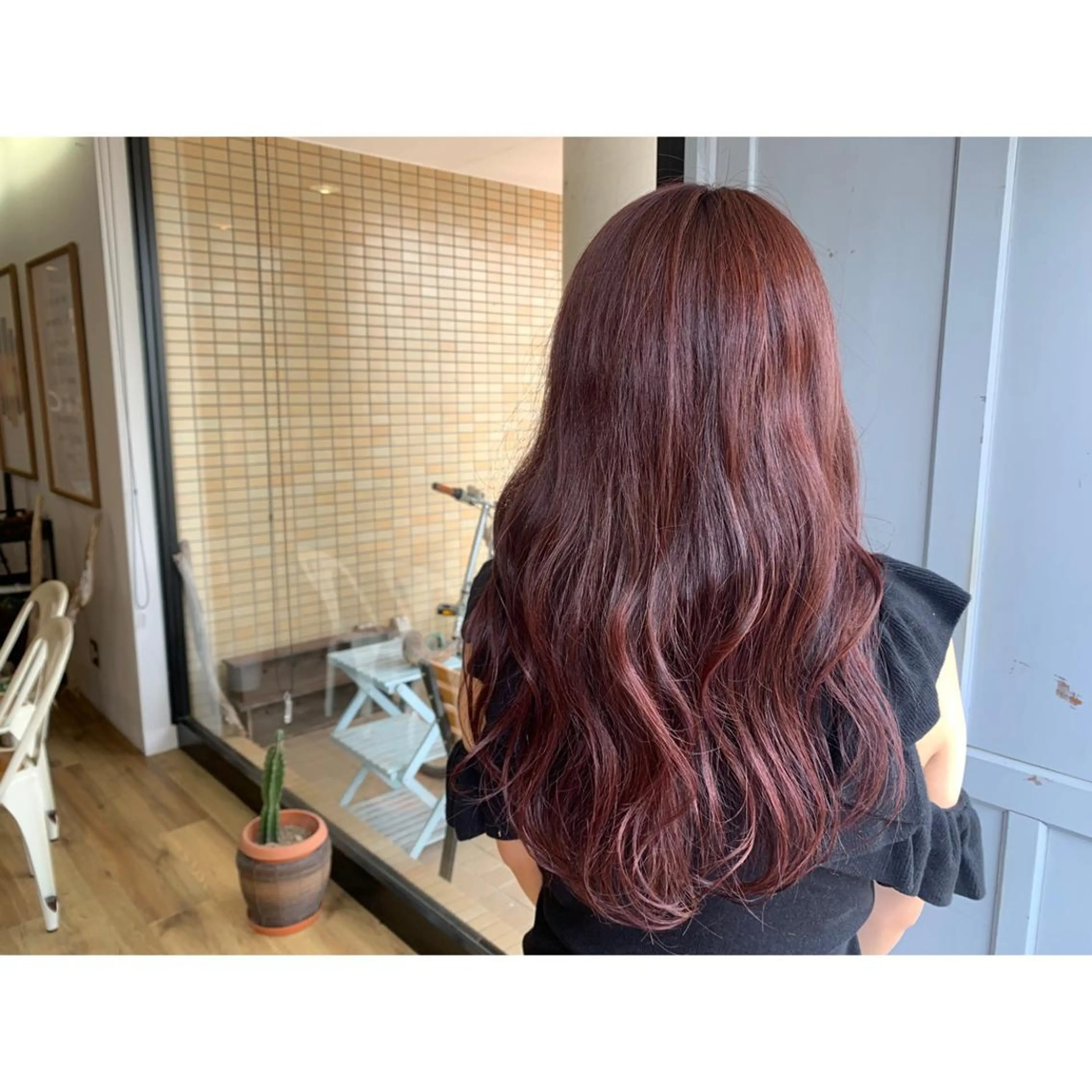 ロング カラー ピンクカラー ヘアカラー トリートメント ツキダテ ユイのヘアスタイル