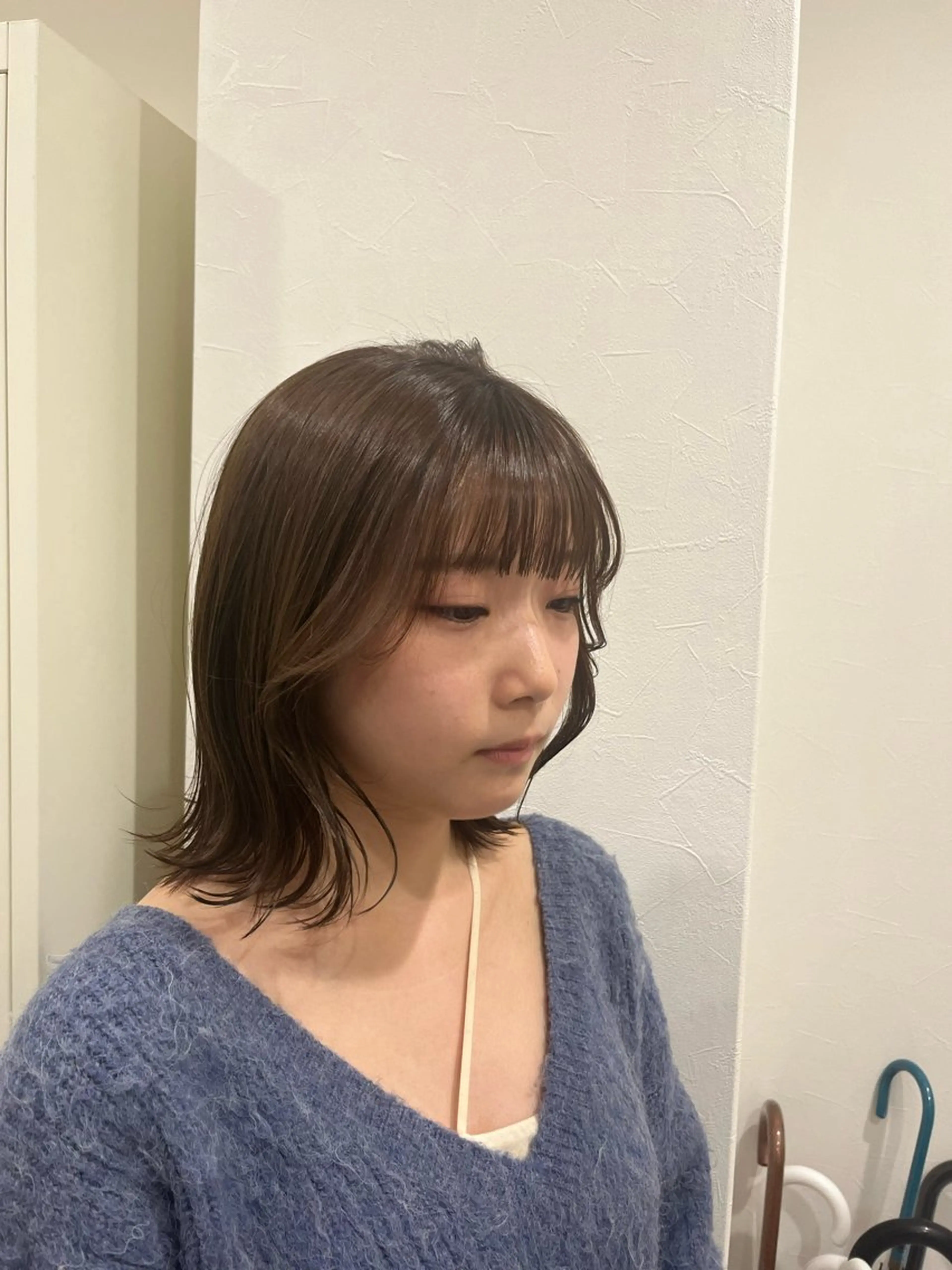 ミディアム カラー anon Loemのヘアスタイル