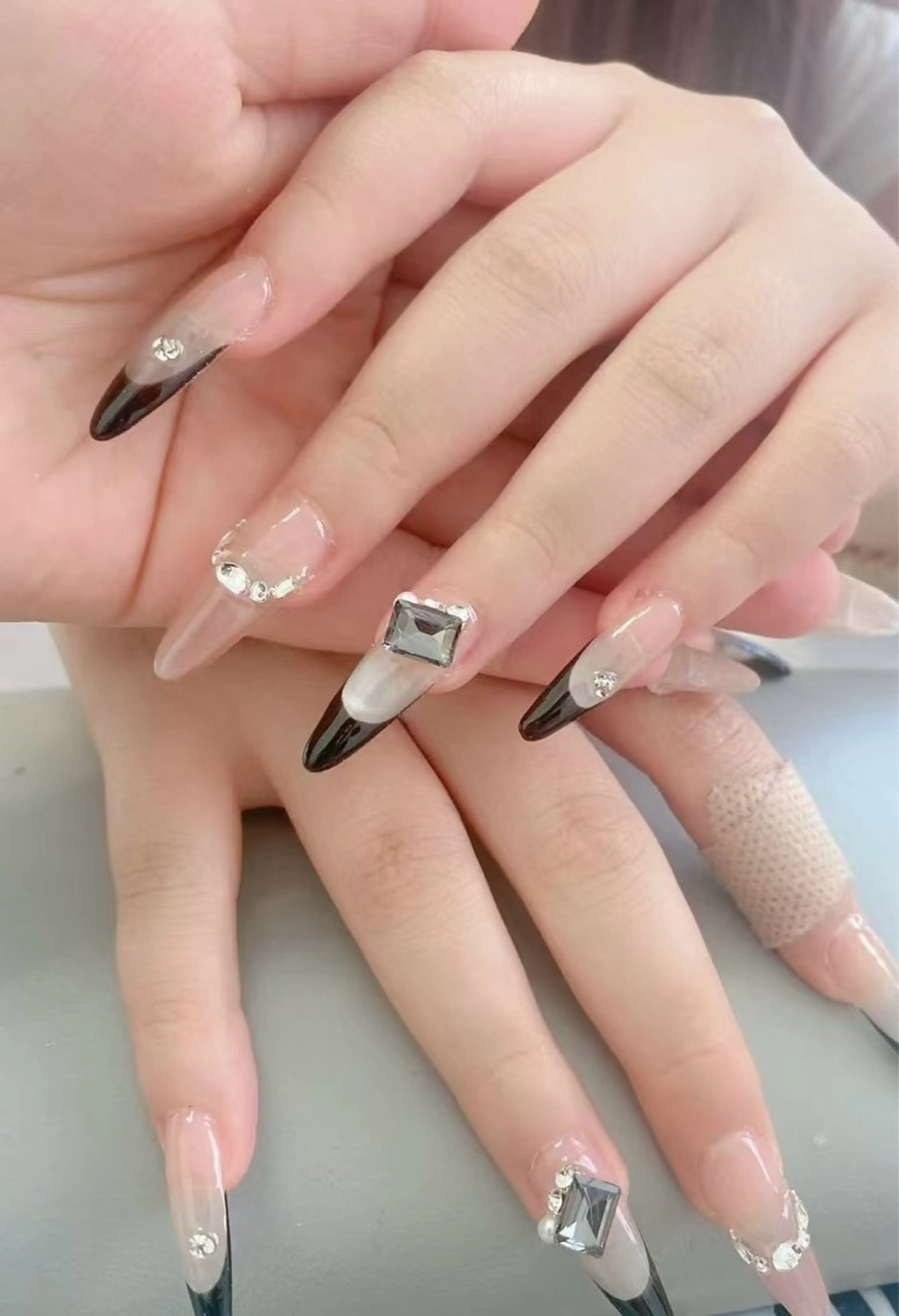 ネイル 高木 維麗絲のネイルデザイン