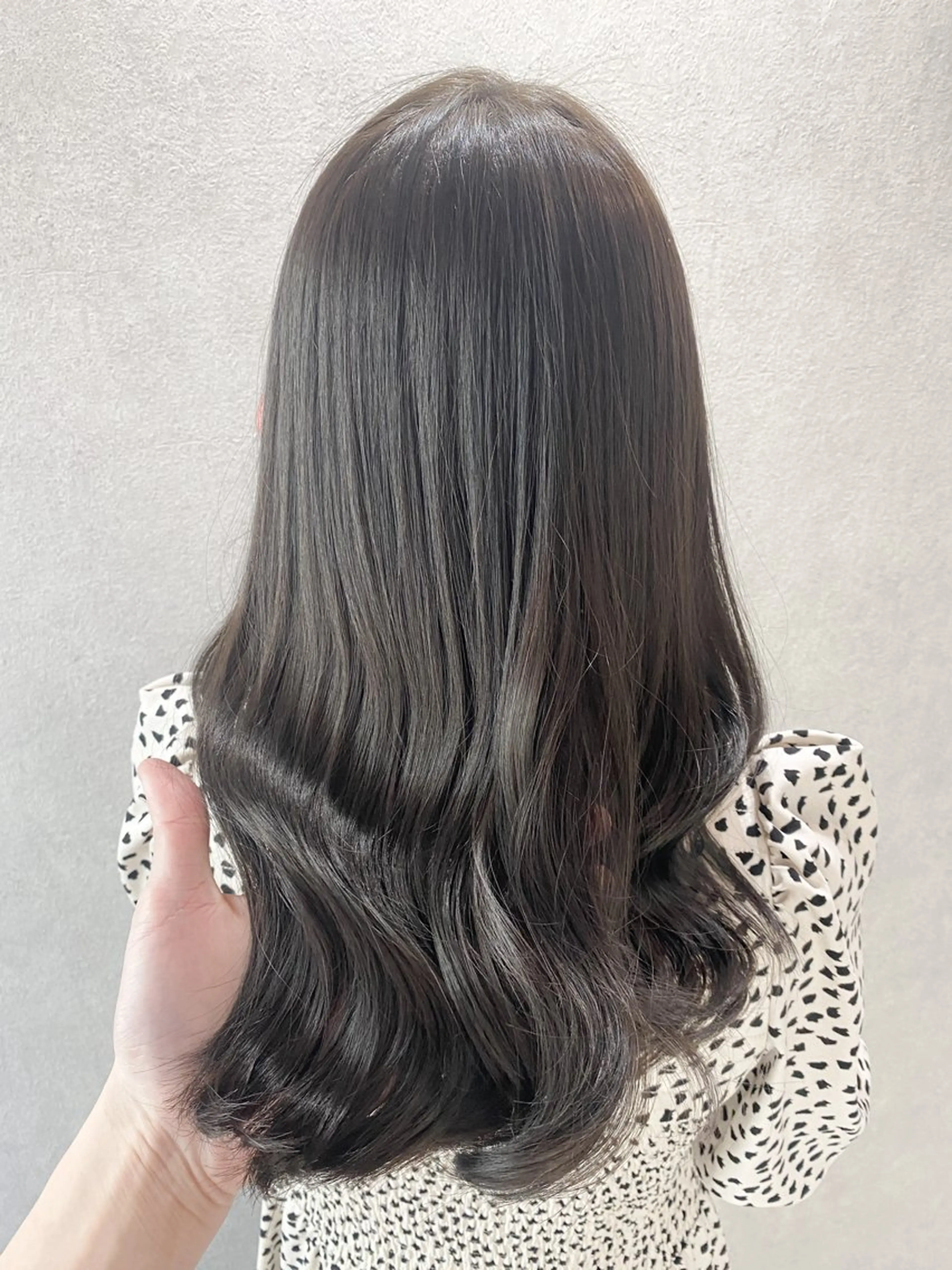 セミロング カラー ヘアアレンジ ヘアカラー トリートメント 🥇ブリーチ無し 透明感🥇佐藤のヘアスタイル