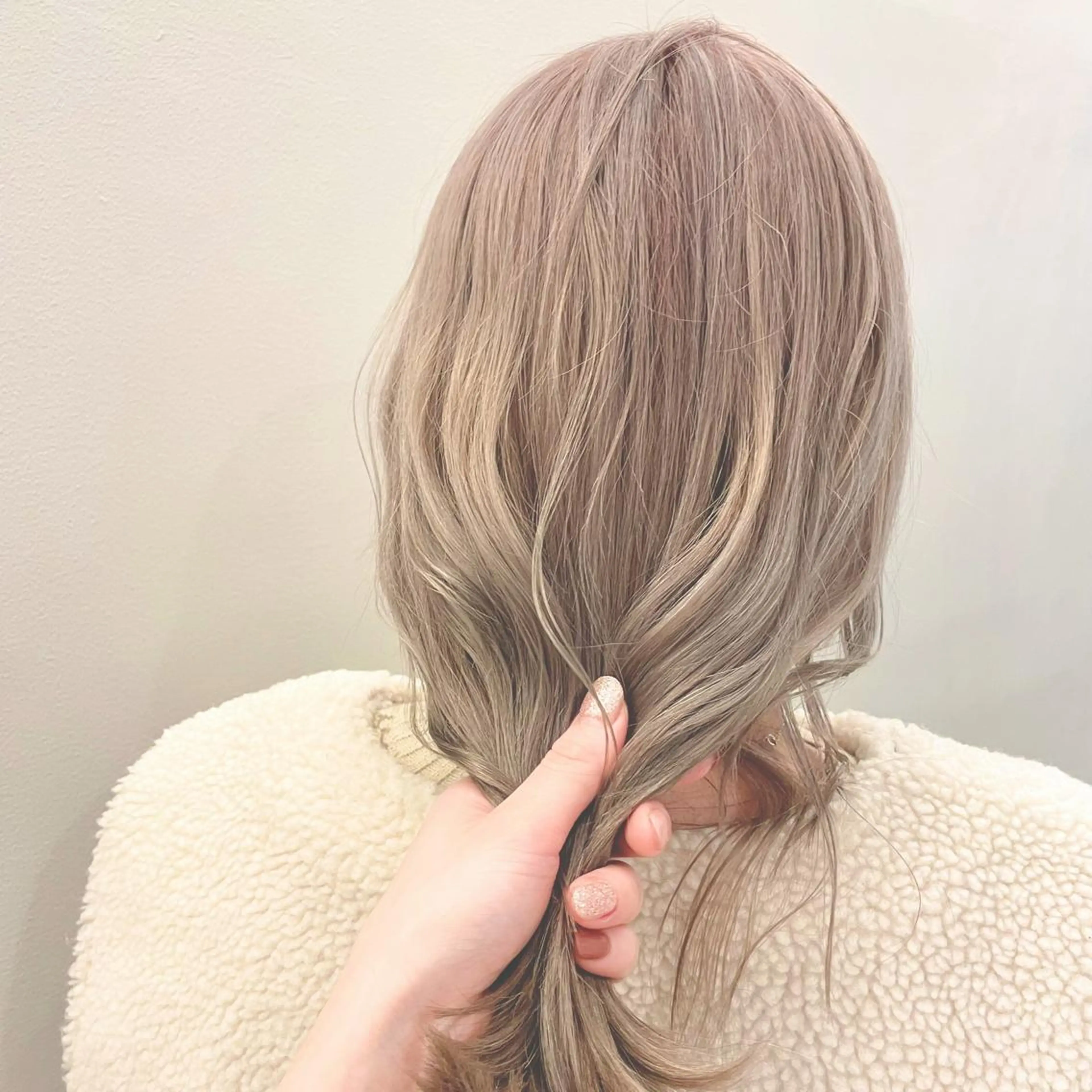 ロング カラー 髪質改善✨️透明感カ ラー✧*。山下さいみのヘアスタイル