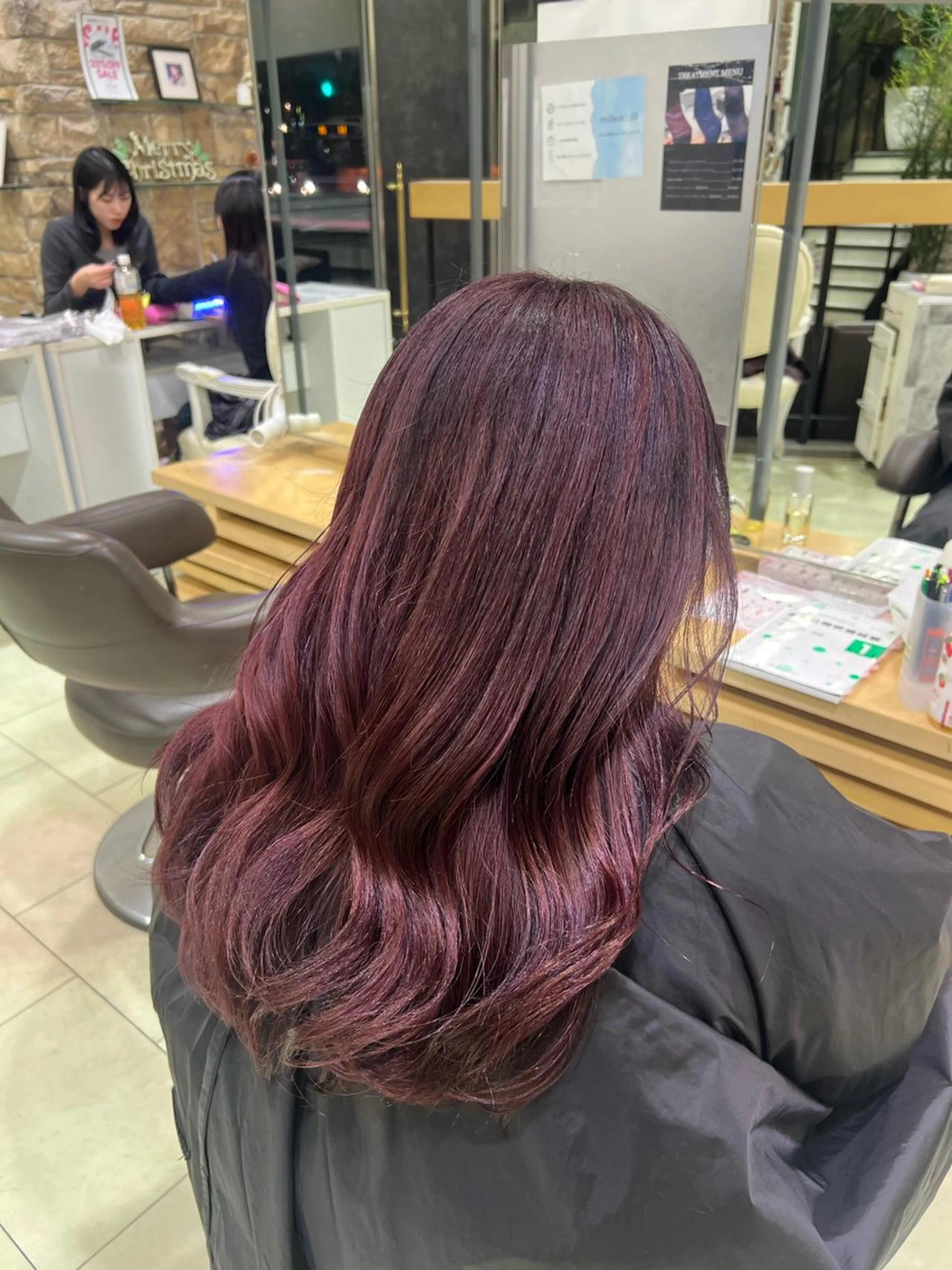 ミディアム 暖色ｶﾗｰ/ﾚｲﾔｰ ｶｯﾄ/Yunaのヘアスタイル