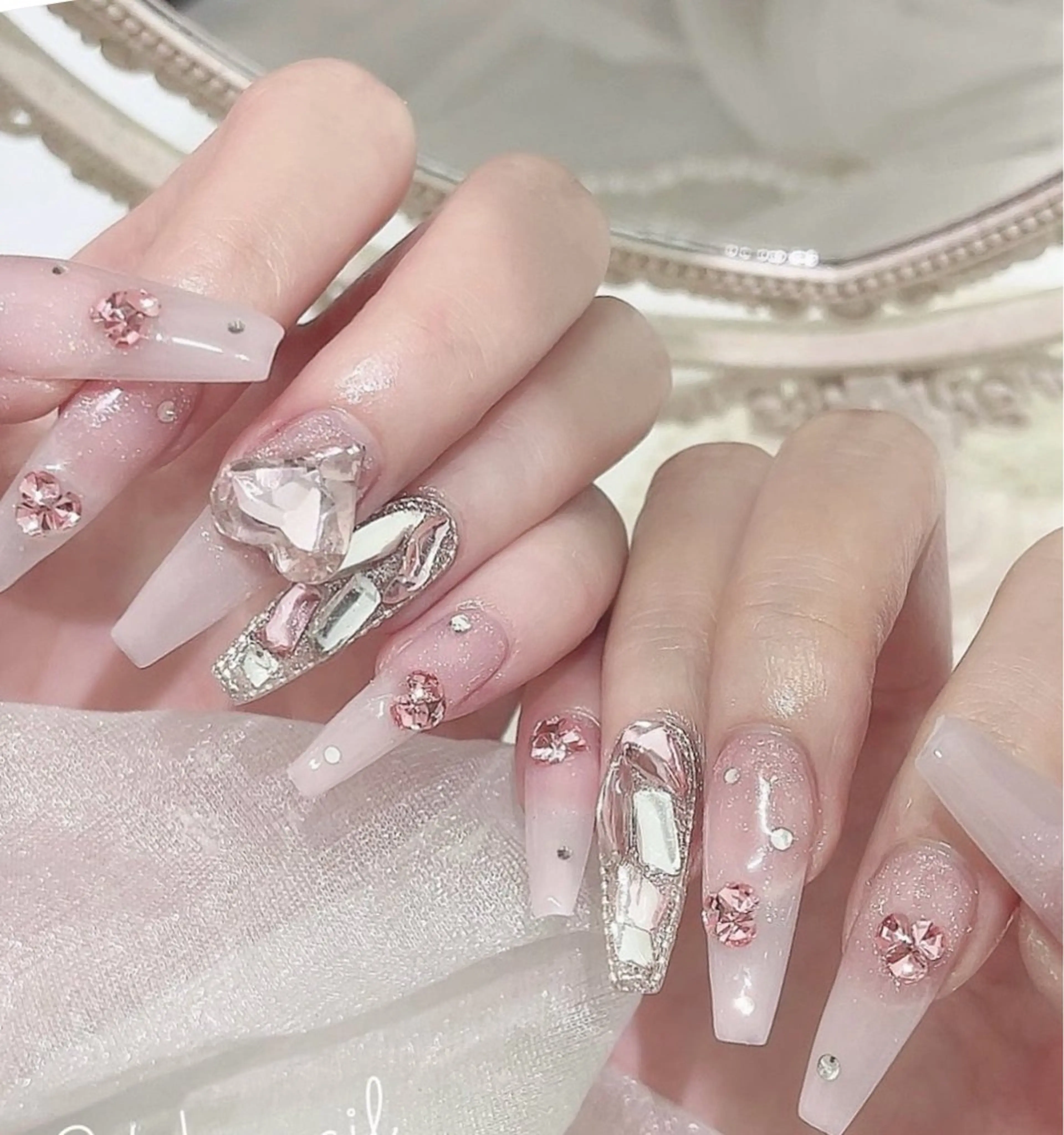 ネイル 韓国ネイル 持ち込み ニュアンスネイル ネイルチップ ハンドネイル TABI ANA.CHUOのネイルデザイン