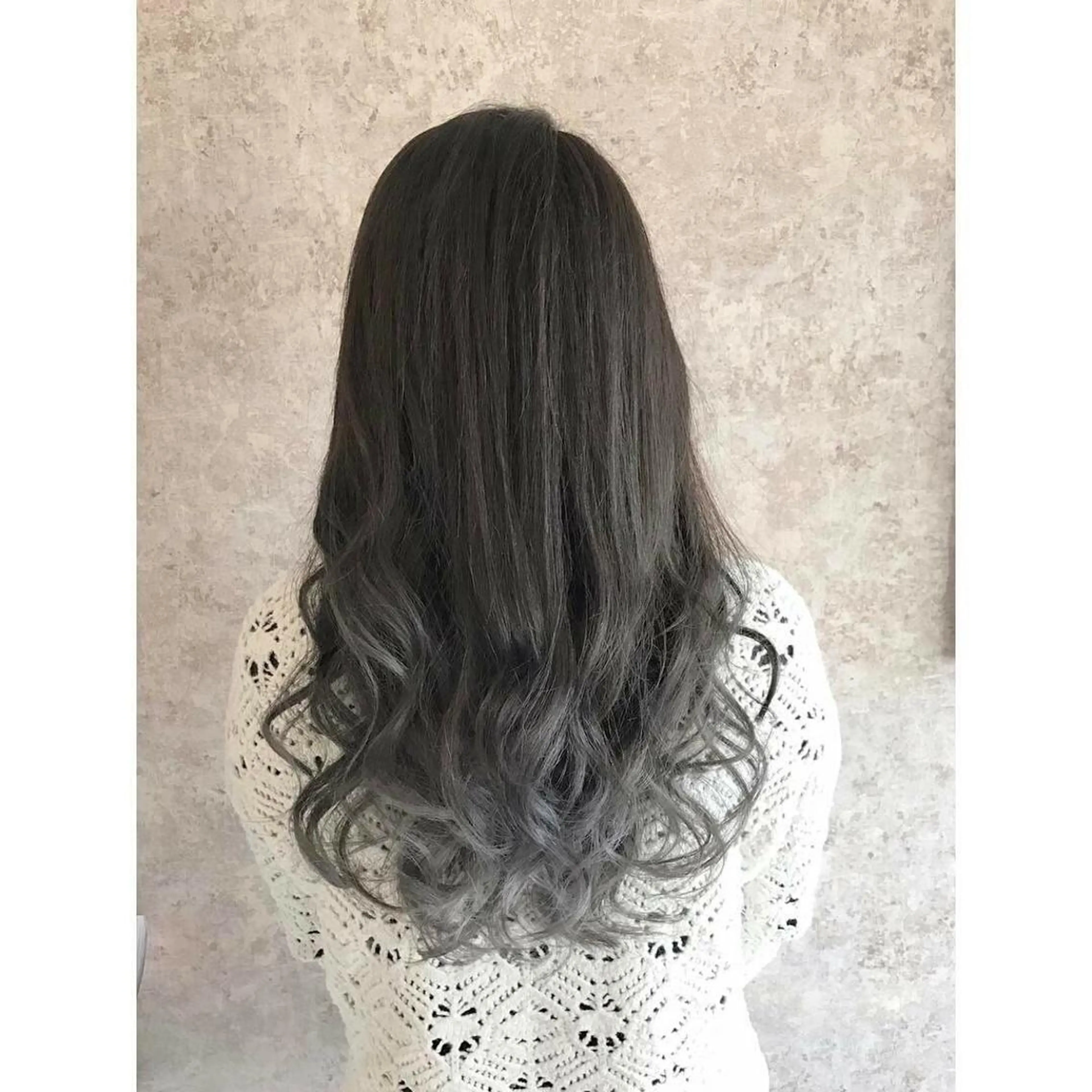 ミディアム カラー due hair 京都駅前店 MILBON オージュア認定サロン【デューヘアー】所属・ハイトーンブリーチ 土坂 由志【京都】のヘアスタイル