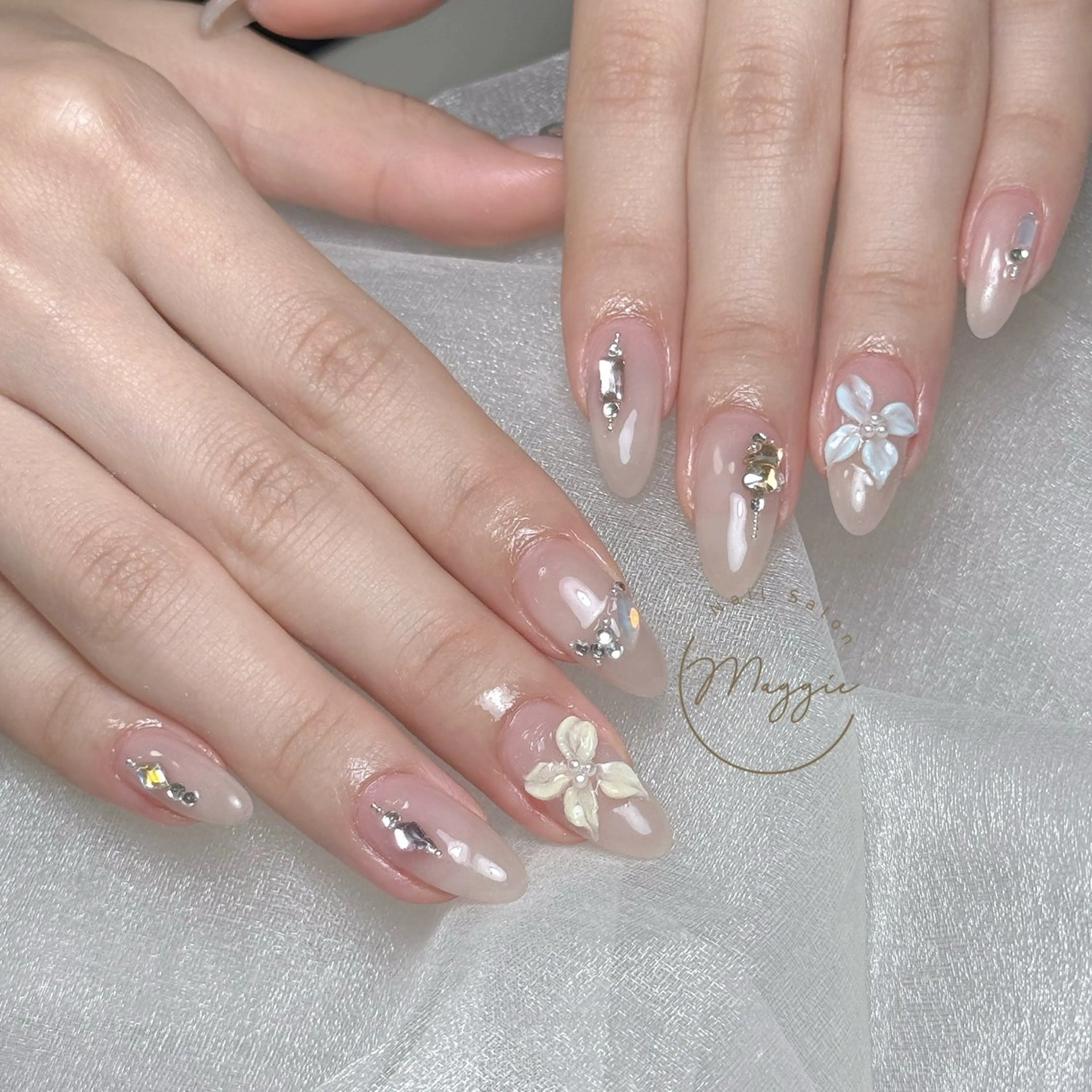ネイル Maggie Nail🦩のネイルデザイン