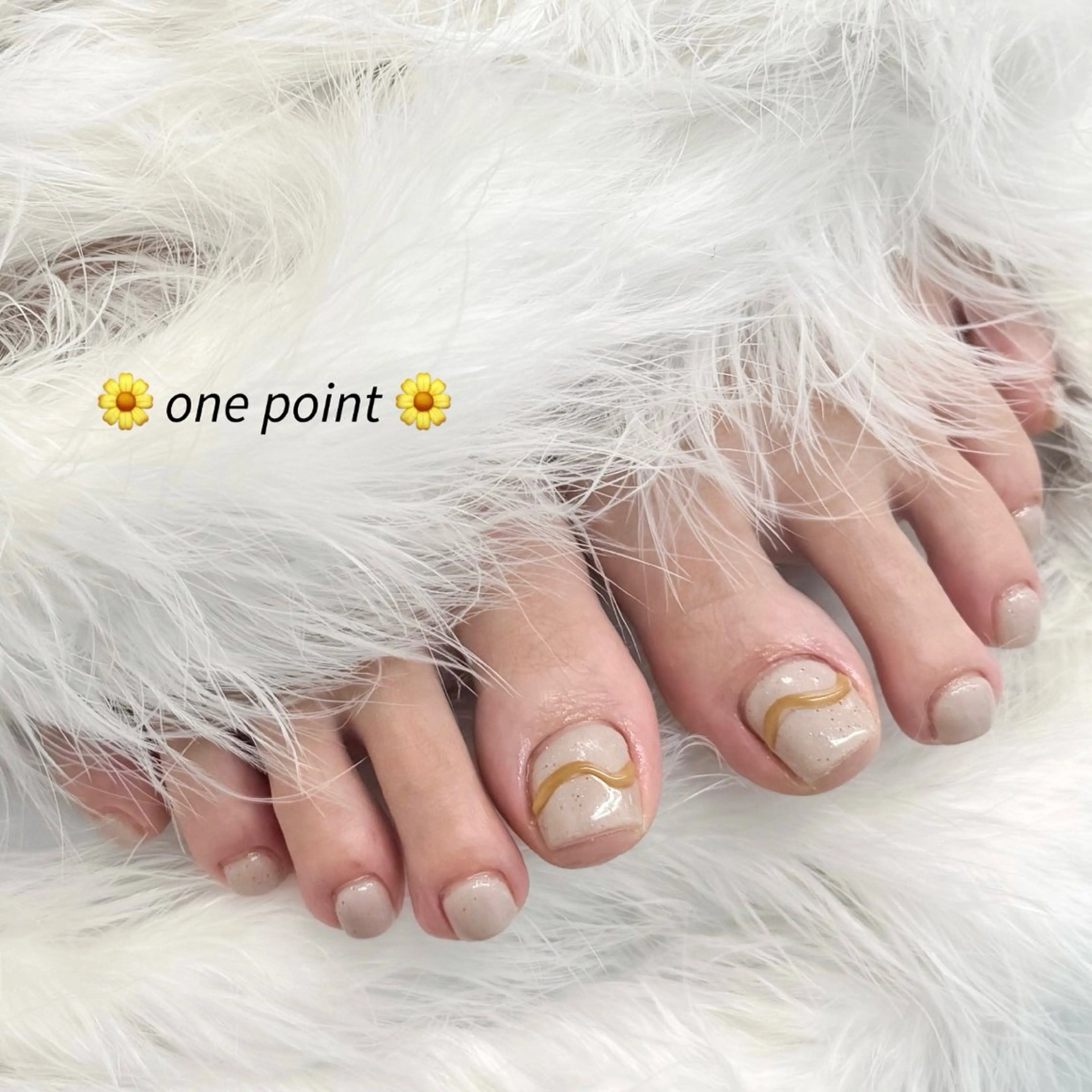 【オフ有】 フット ワンポイントアートコース🩰{親指アート} パラジェル変更可♥ 銀座/有楽町の写真