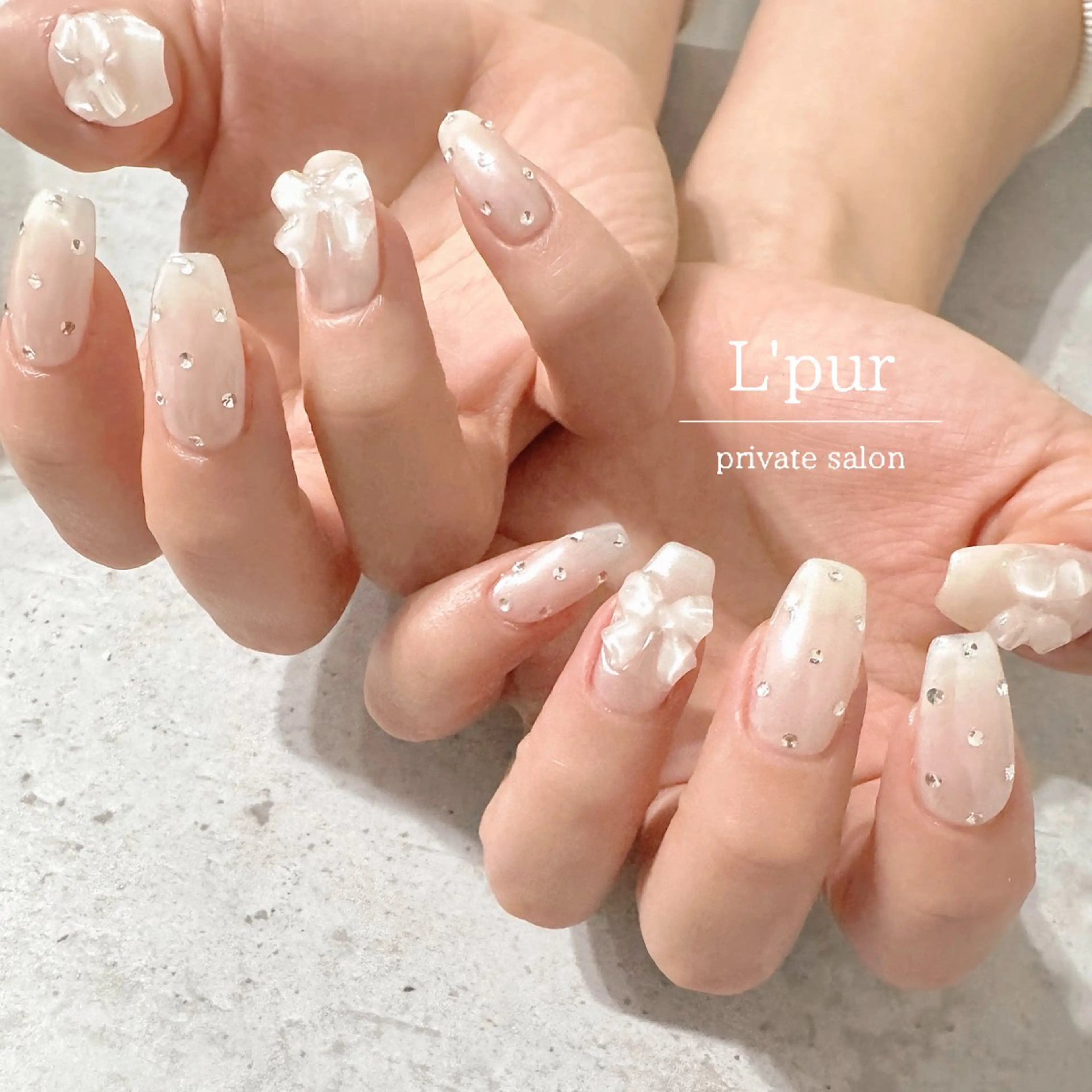 ネイル ブラウン ラメ(グリッター) ミラーネイル 持ち込み ニュアンスネイル ハンドネイル Yuka .Mのネイルデザイン