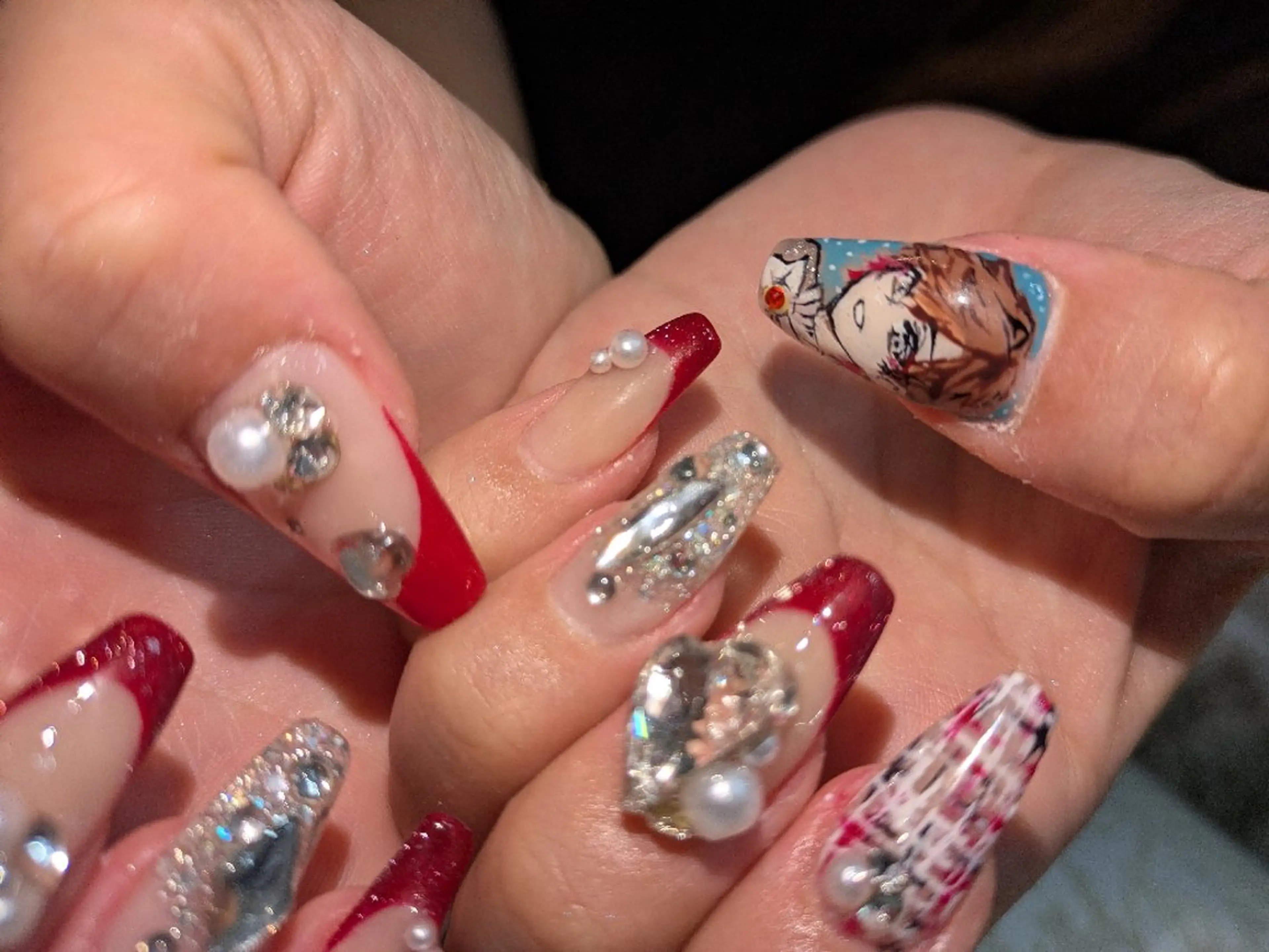 ネイル エステとネイル ローズコンフォートのネイルデザイン