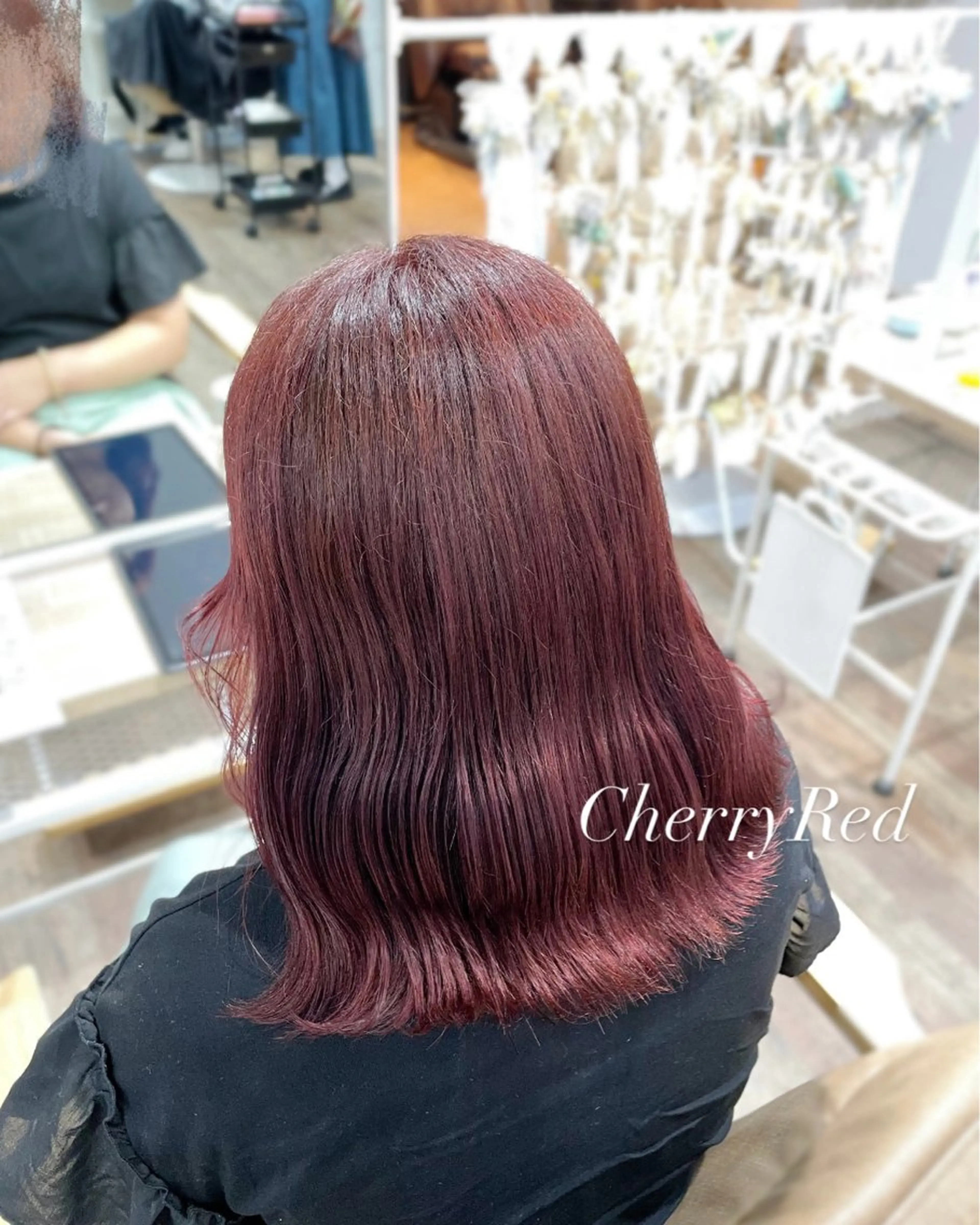 ミディアム カット ヘアカラー トリートメント ピンク・ラベンダー/ レイヤー/NANAのヘアスタイル