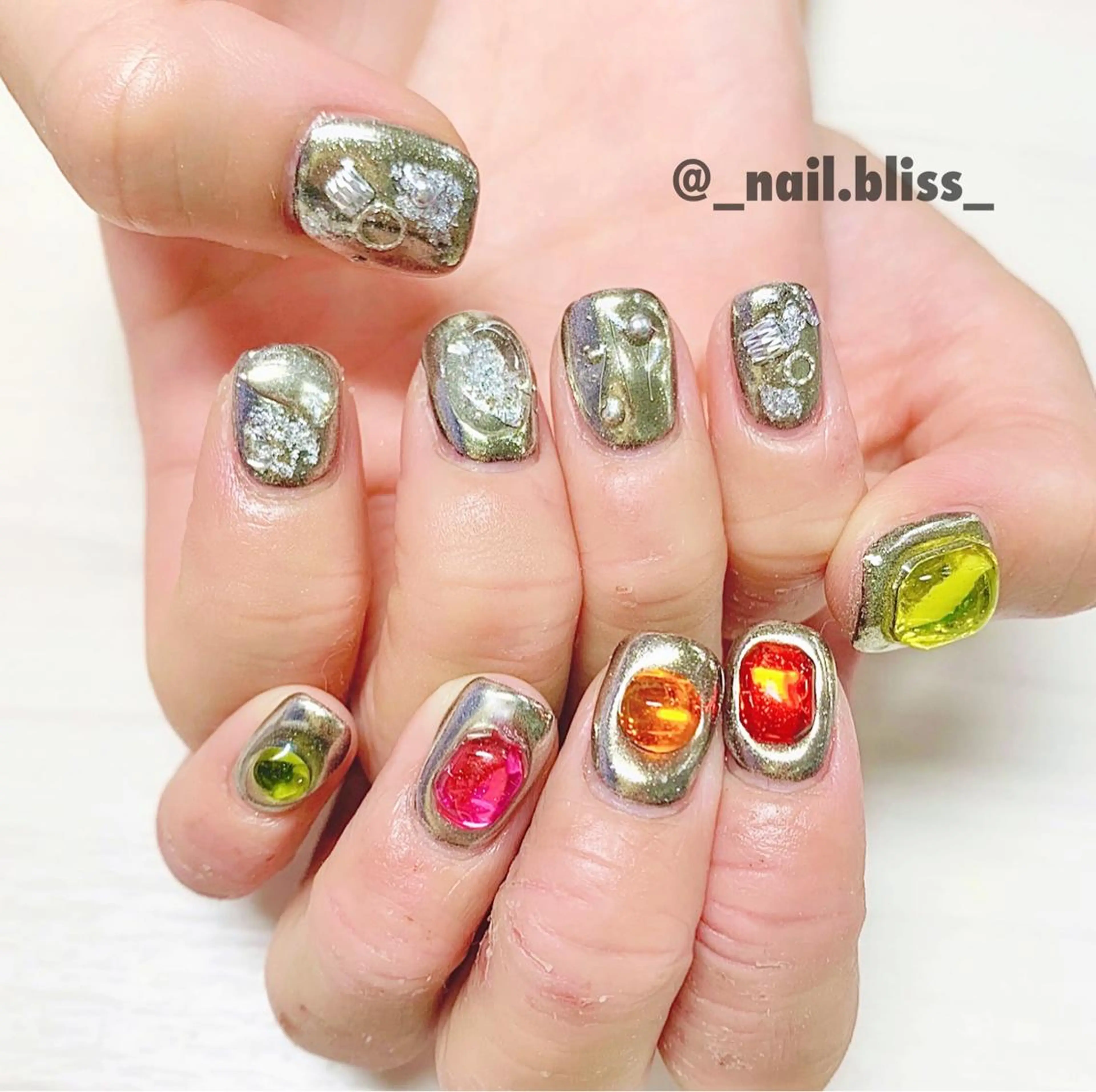 ネイル ミラーネイル ハンドネイル NAIL BLISSのネイルデザイン