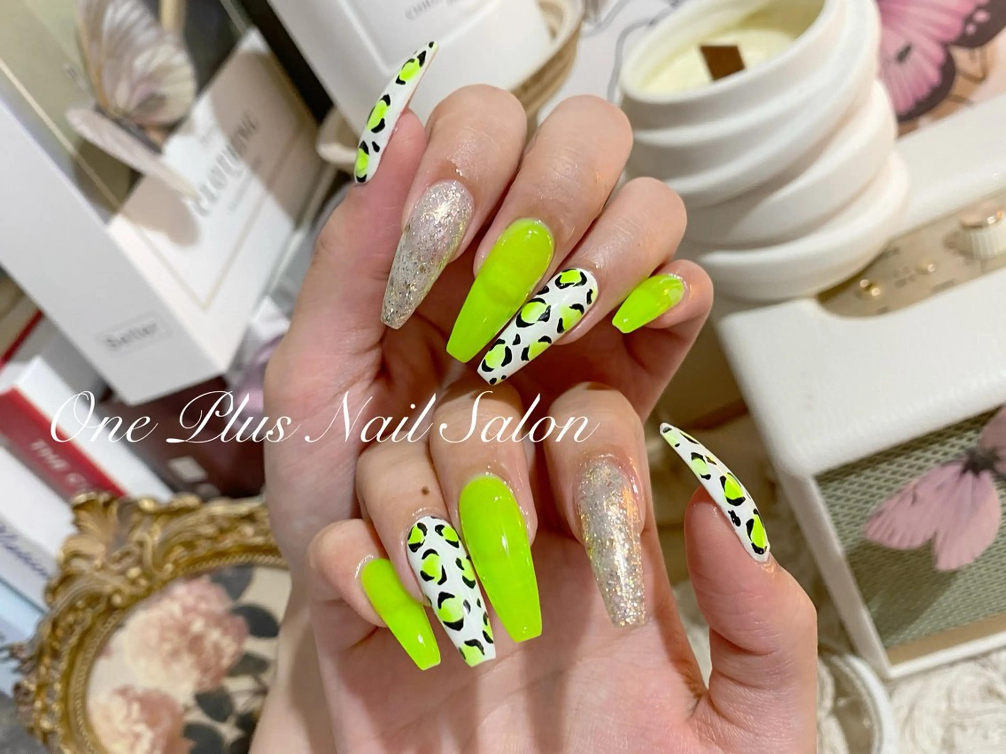 ネイル ハンドネイル One Plus Nail Salonのネイルデザイン