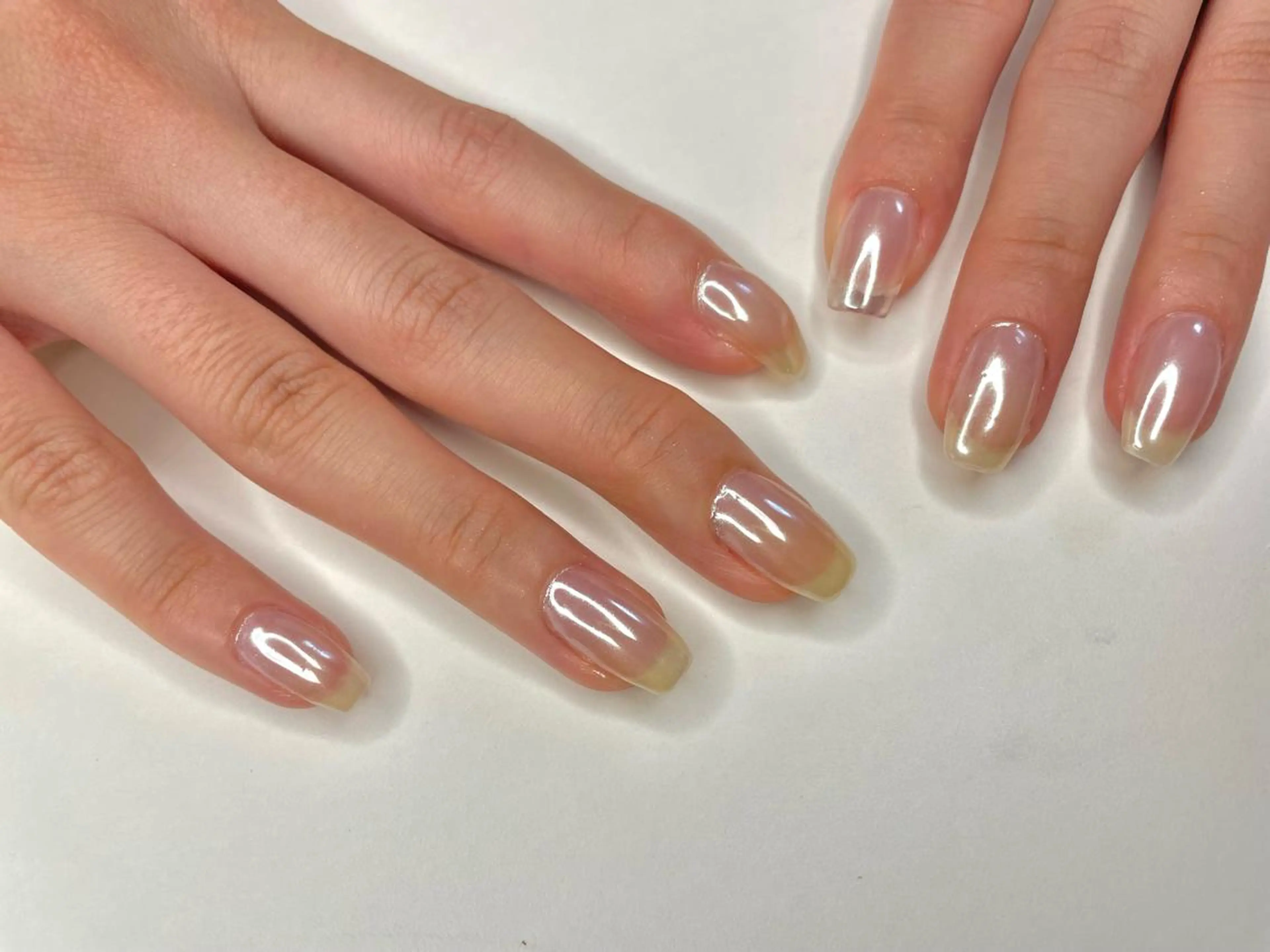 ネイル オーロラネイル クリアネイル ホワイト Ri-e's nailのネイルデザイン