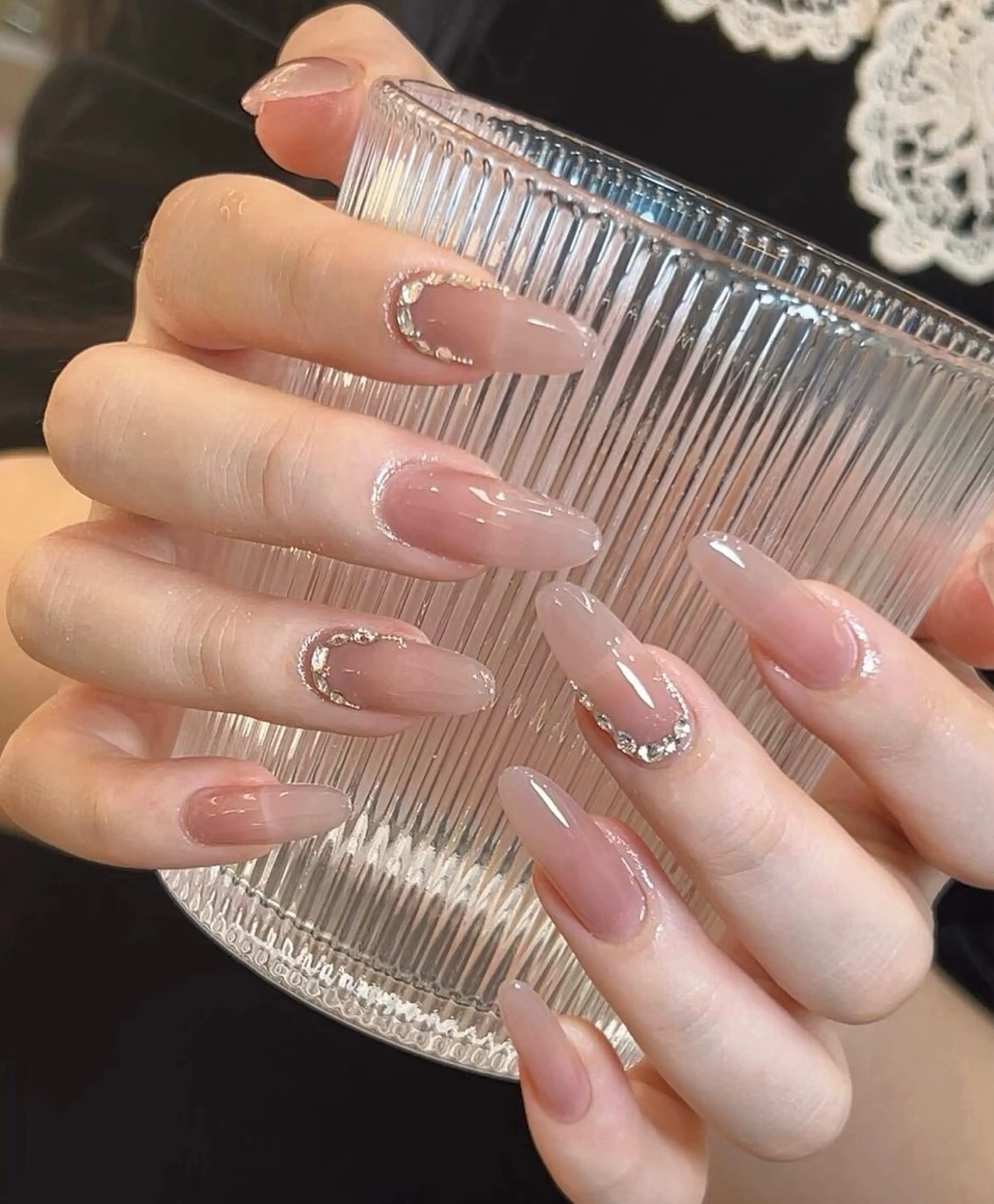 ネイル チークネイル 長さ出し フラワーネイル フレンチネイル ガーリー SunNail池袋駅 ワンホンネイルのネイルデザイン