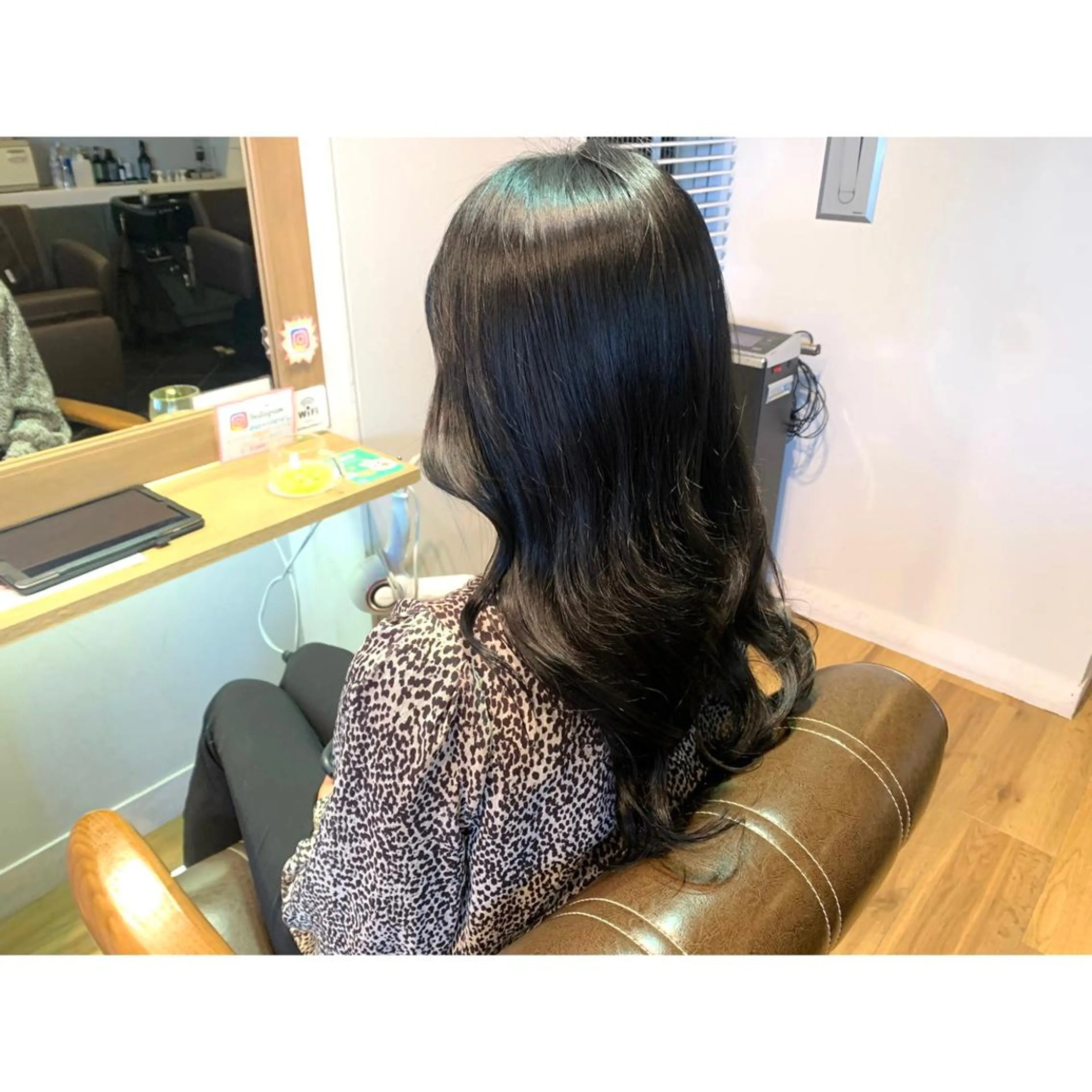 ロング カラー ヘアカラー トリートメント ツキダテ ユイのヘアスタイル