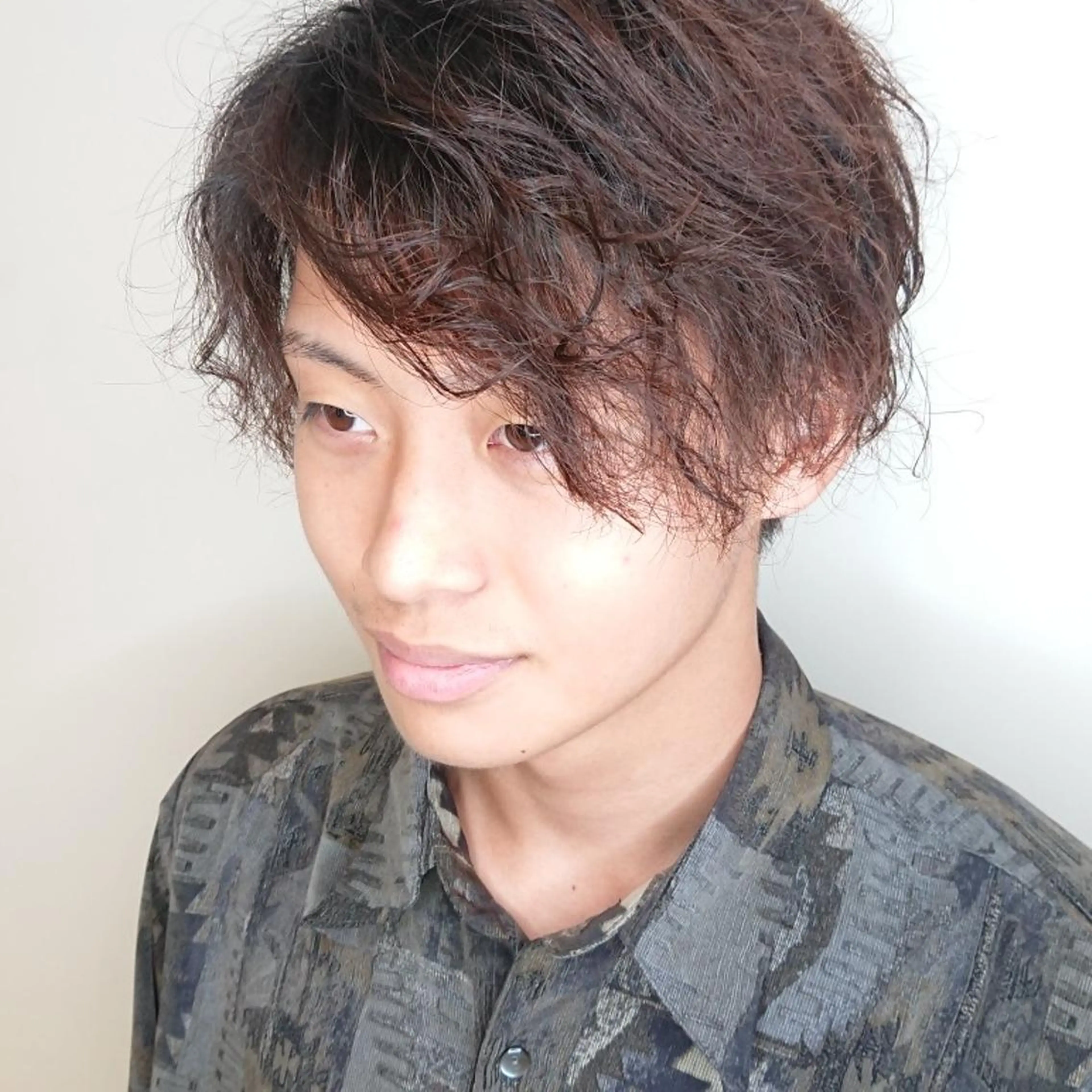 メンズ カラー パーマ ヘアアレンジ メンズパーマ ブリーチ/ヘアケア/ 艶髪/イギチハルのヘアスタイル