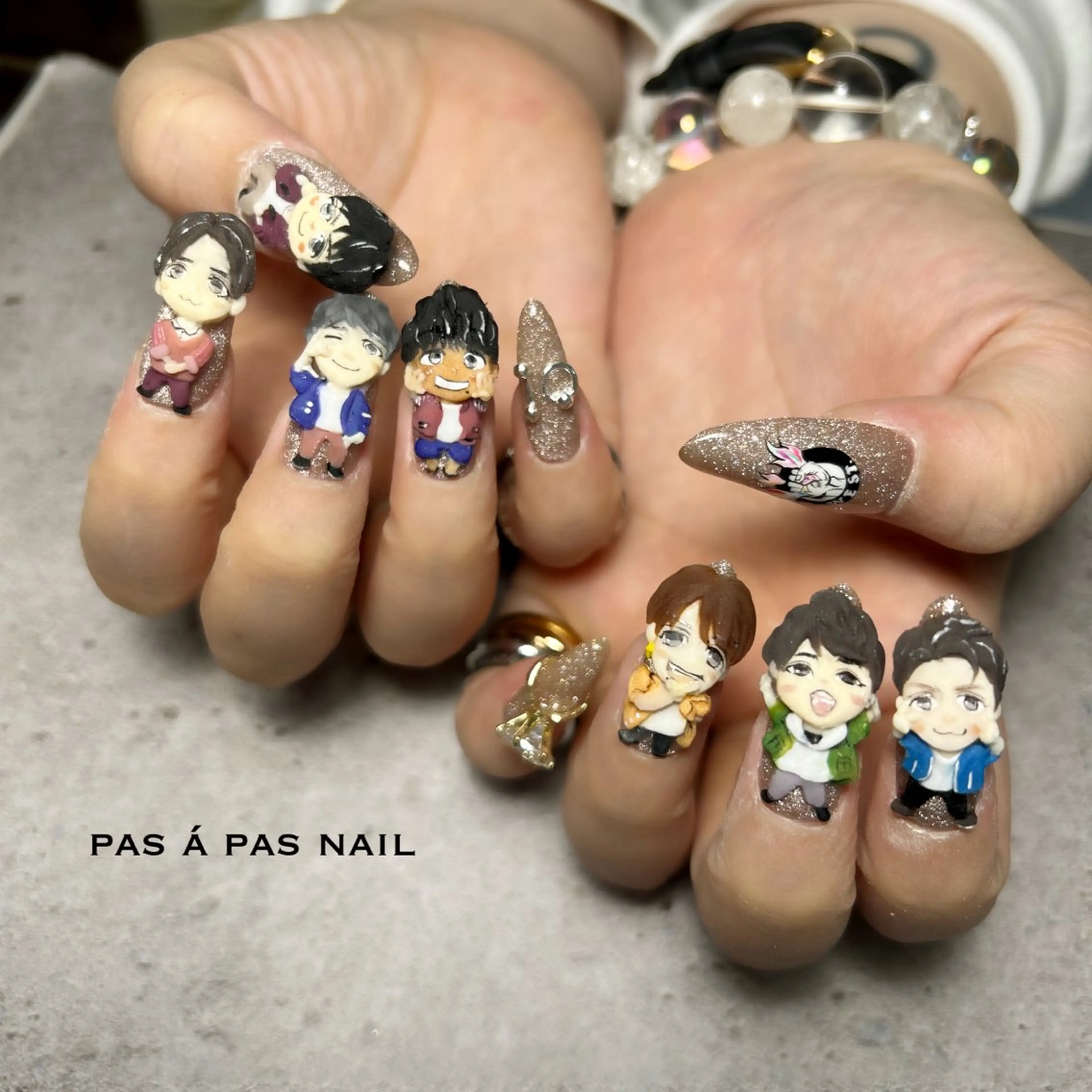 ネイル Yakko pas á pasのネイルデザイン