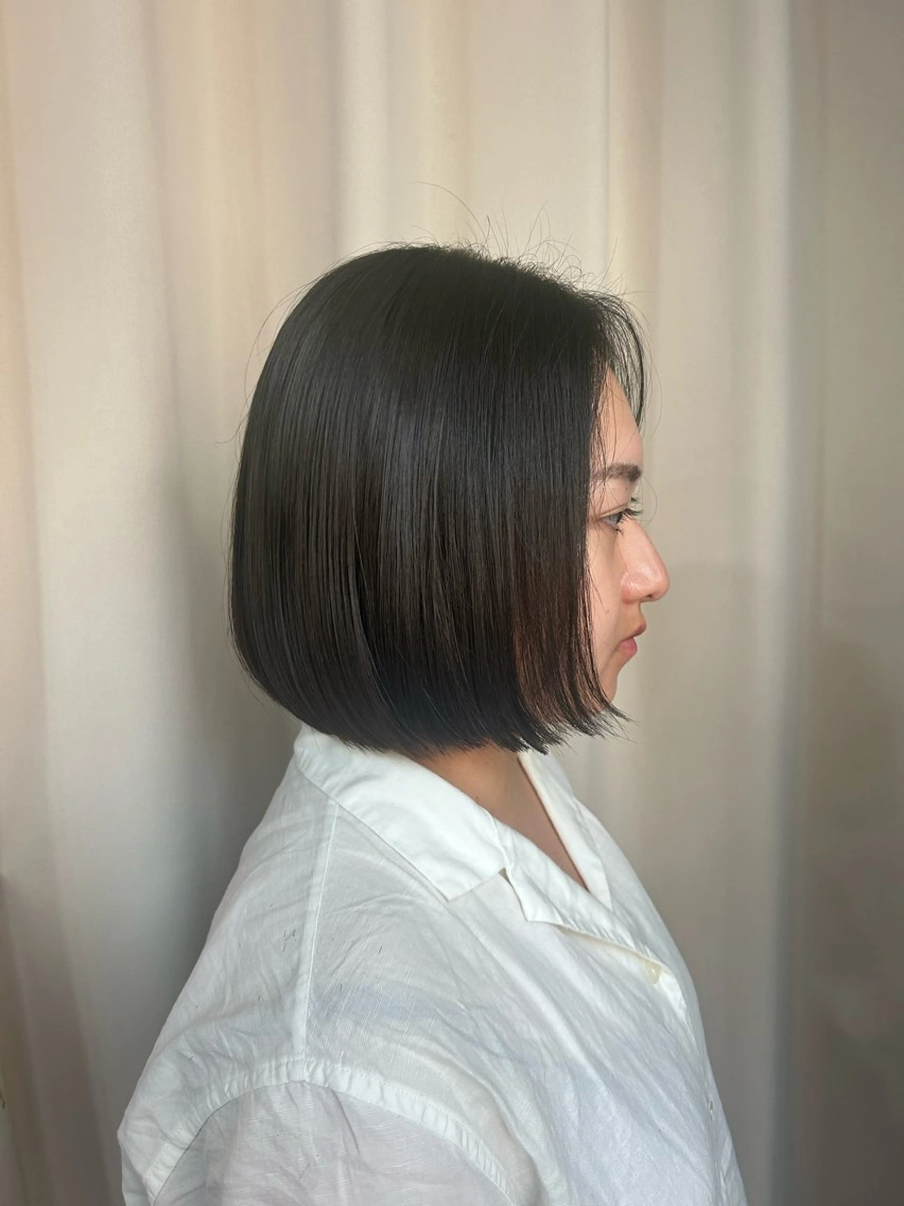 ショート ハイトーン×艶カラー 🤍MIZUKIのヘアスタイル