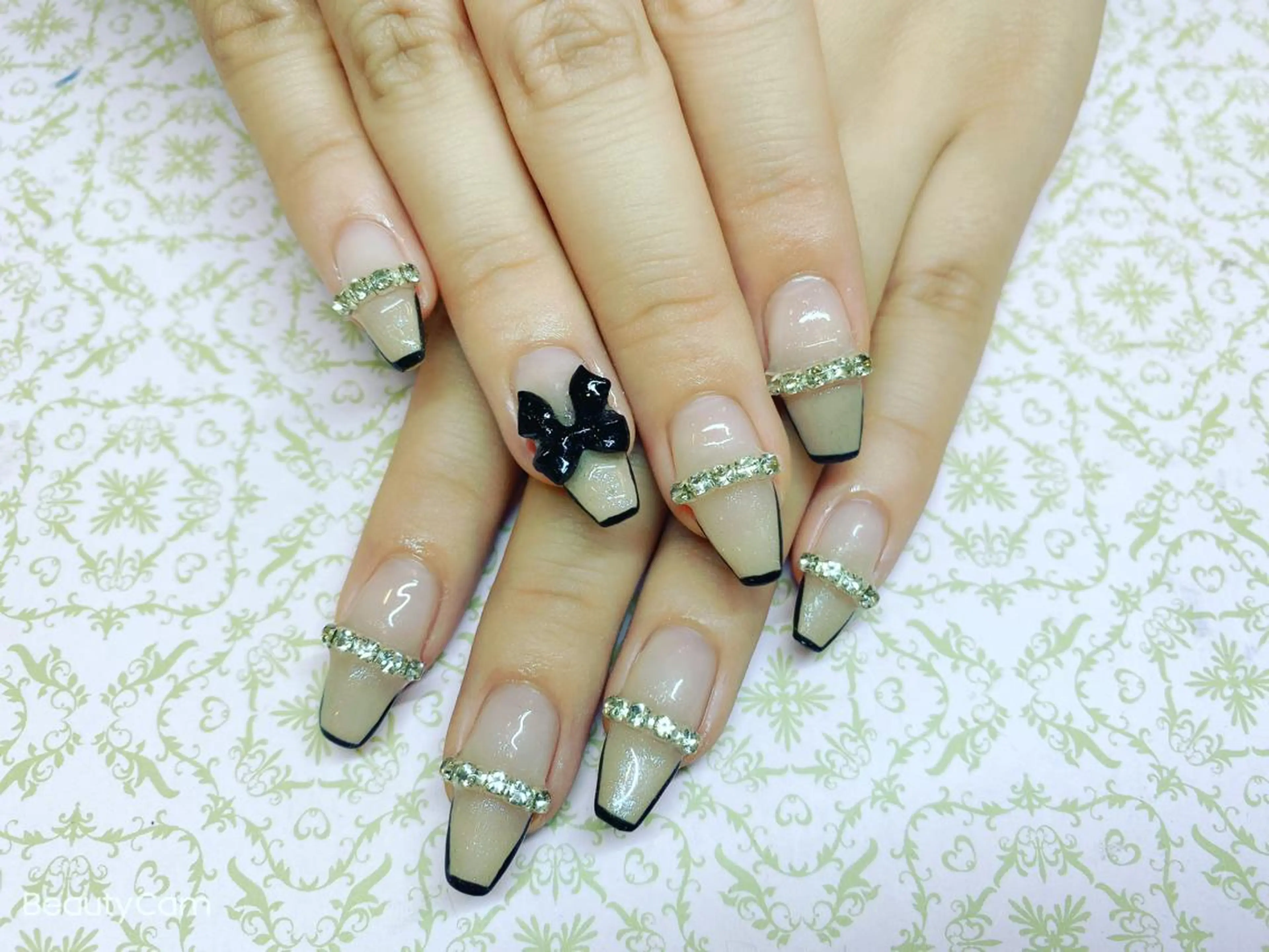 ネイル ハンドネイル Piacere所属・Piacere 絵美のネイルデザイン