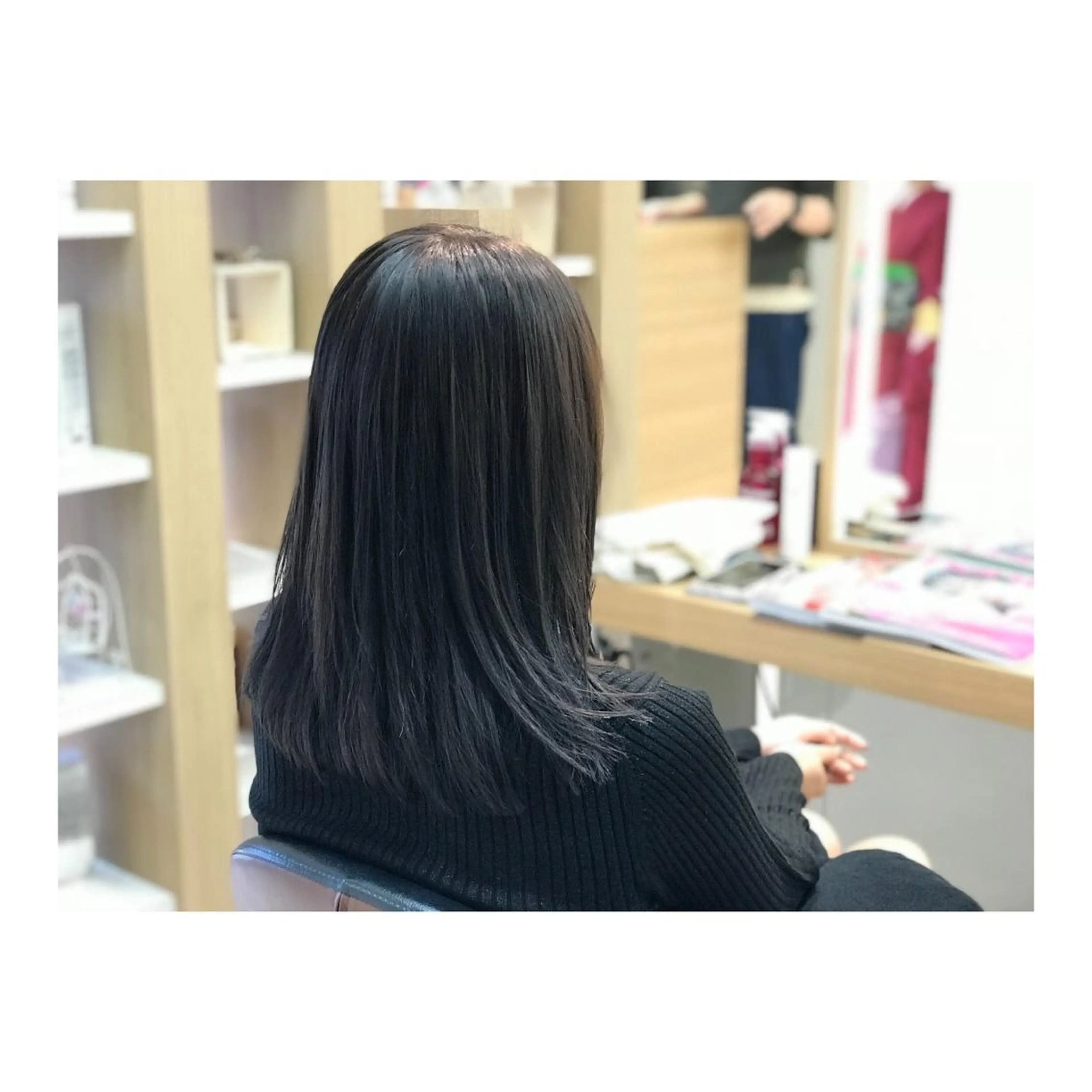 ミディアム カラー グレージュ 岡本 拓朗のヘアスタイル