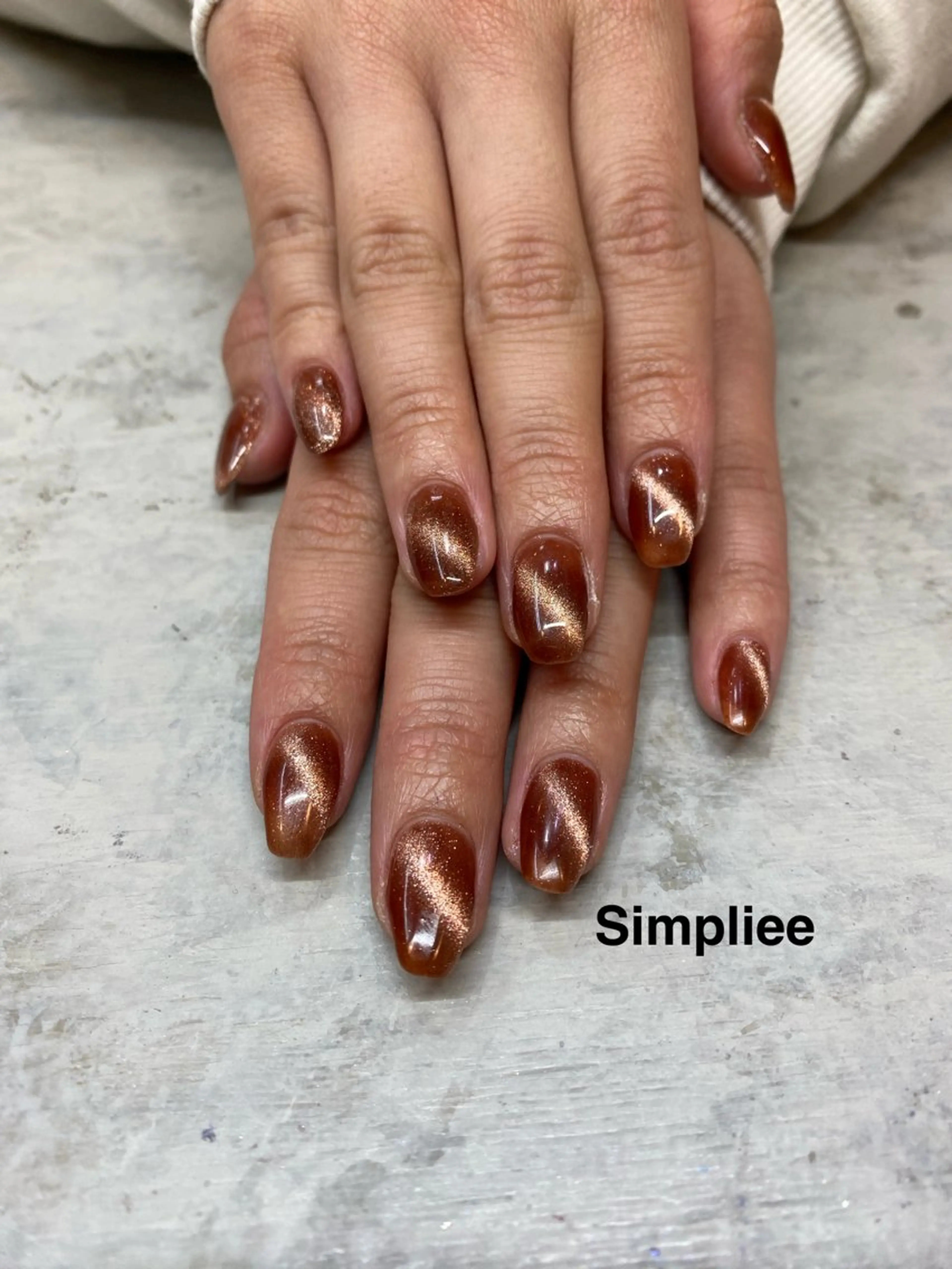 ネイル シンプリーワン 渋谷店🪄MOENAのネイルデザイン