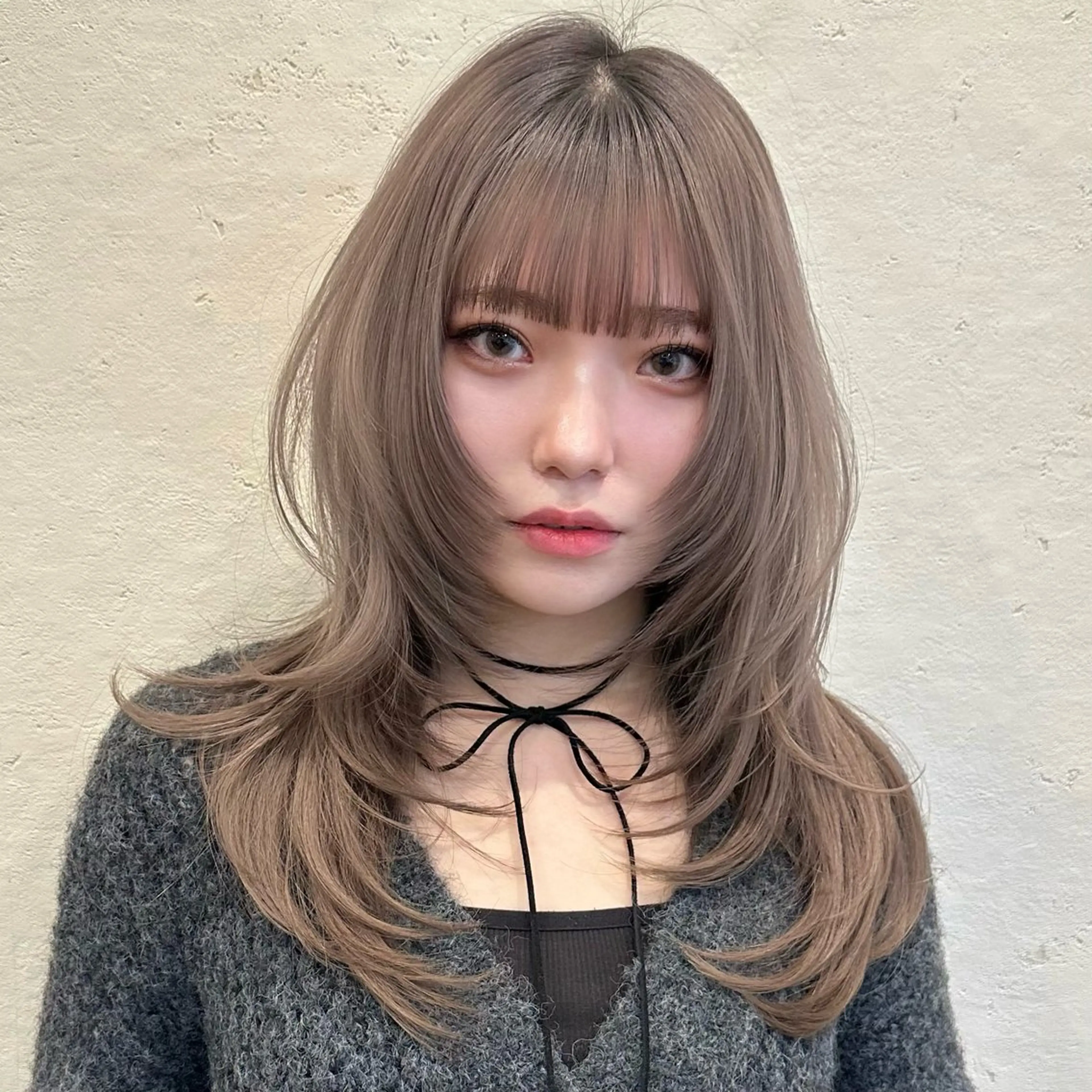 ミディアム カット ヘアカラー トリートメント 🌹ハッシュカット、 レイヤー韓国ヘア🌹のヘアスタイル