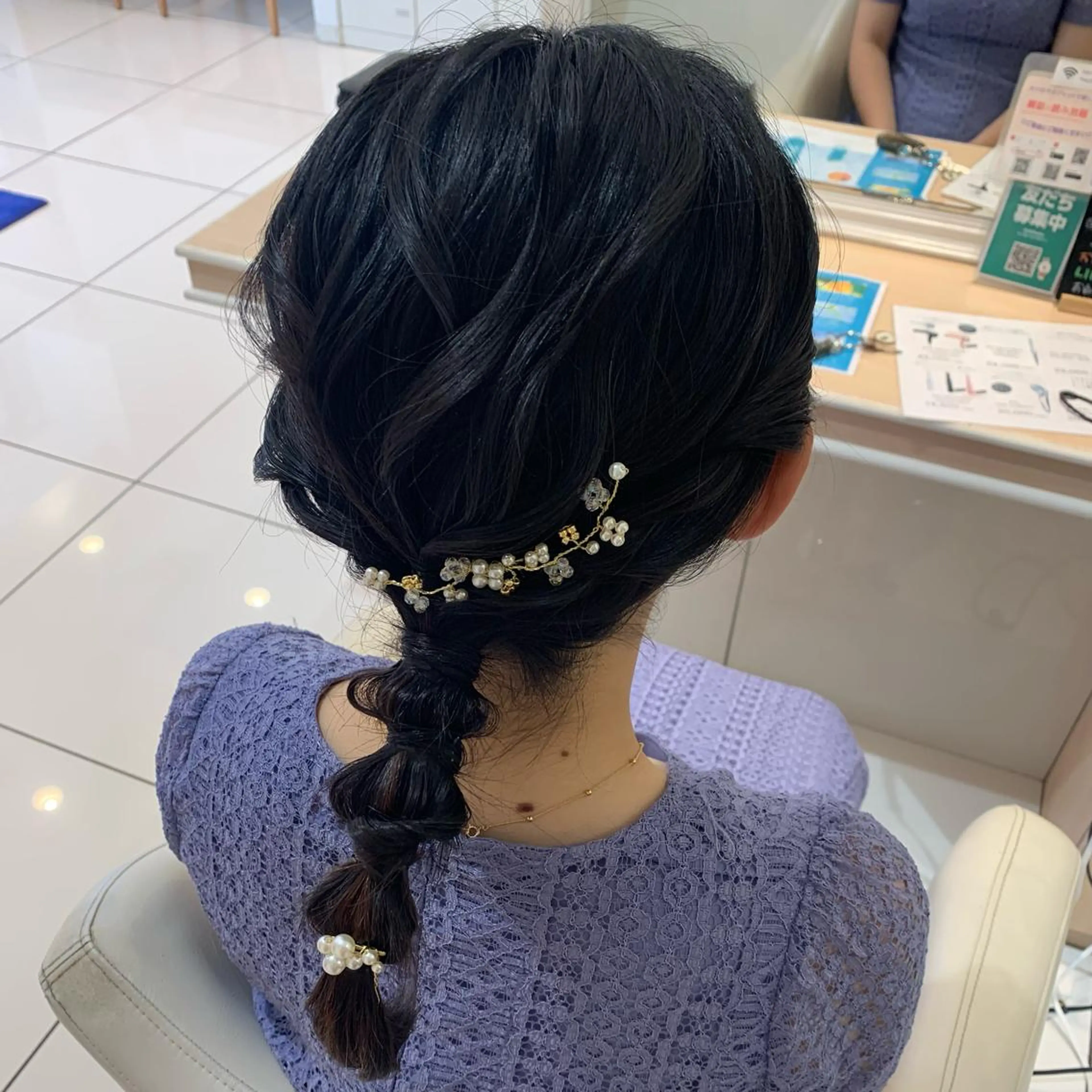 セミロング ヘアアレンジ ヘアセット 宮永 璃沙のヘアスタイル