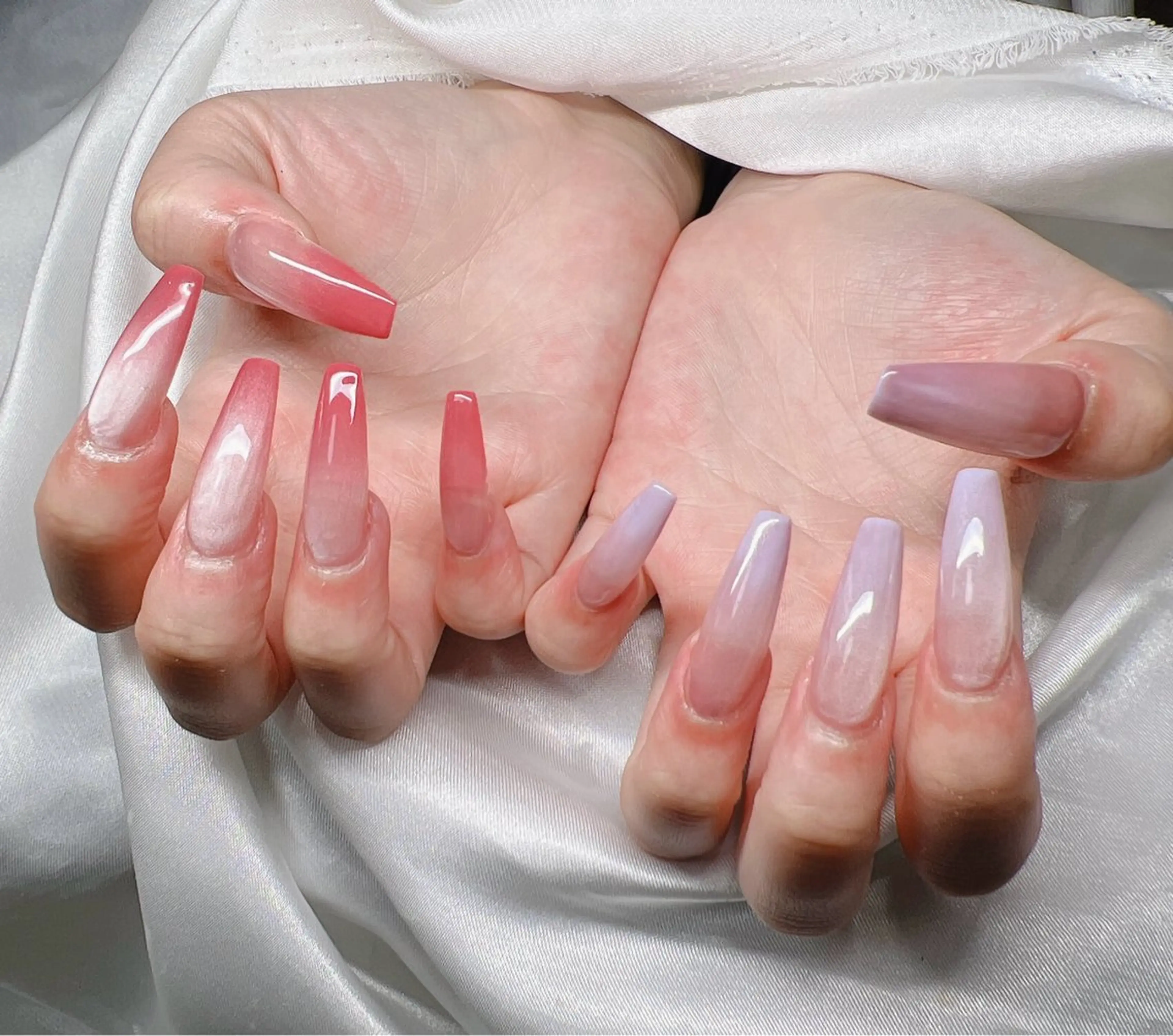 ネイル 長さ出し グラデーション 卒業式 キラキラネイル マグネットネイル ハンドネイル Lee Nailsのネイルデザイン