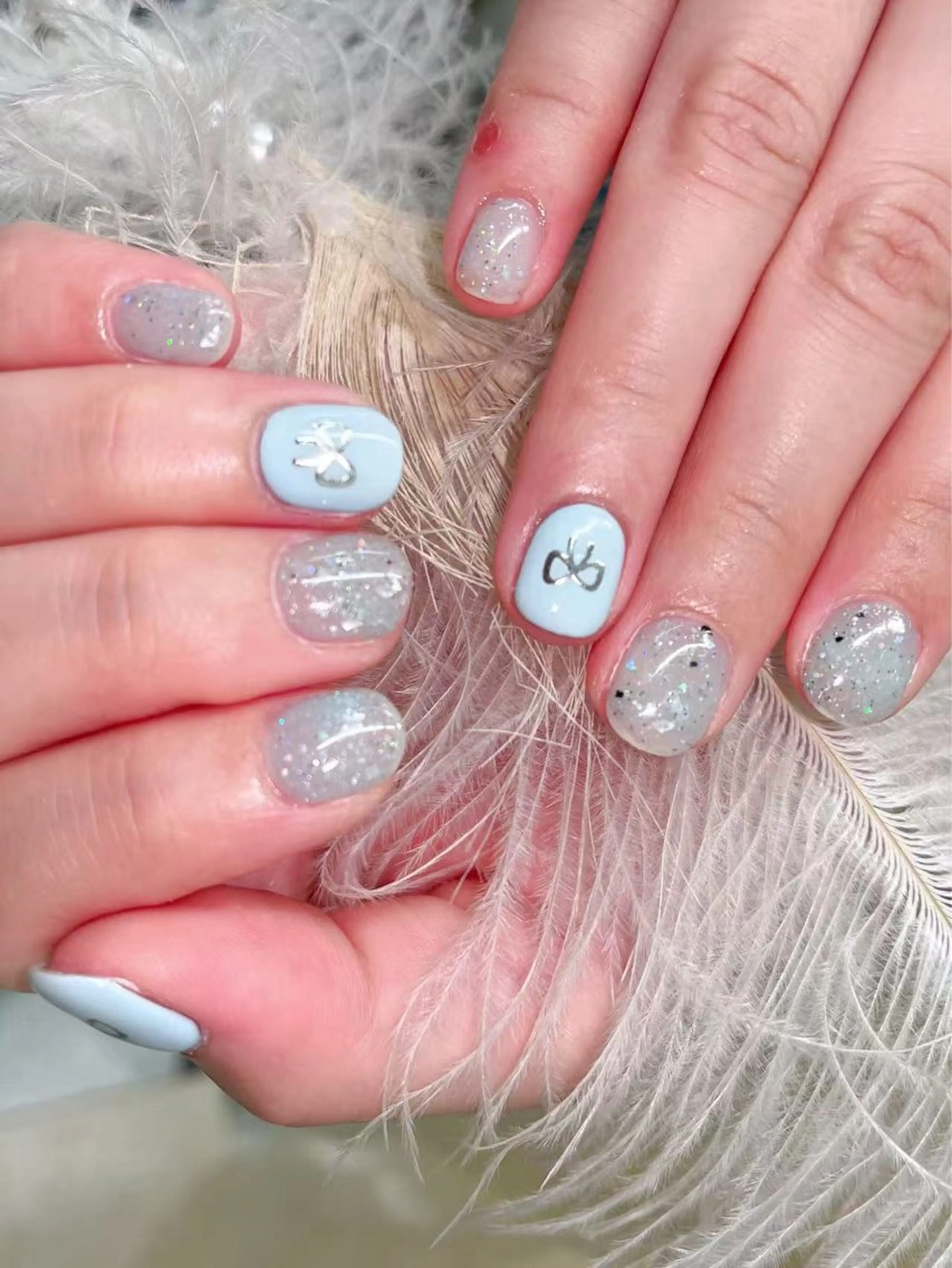 ネイル ハンドネイル グロー ネイルのネイルデザイン