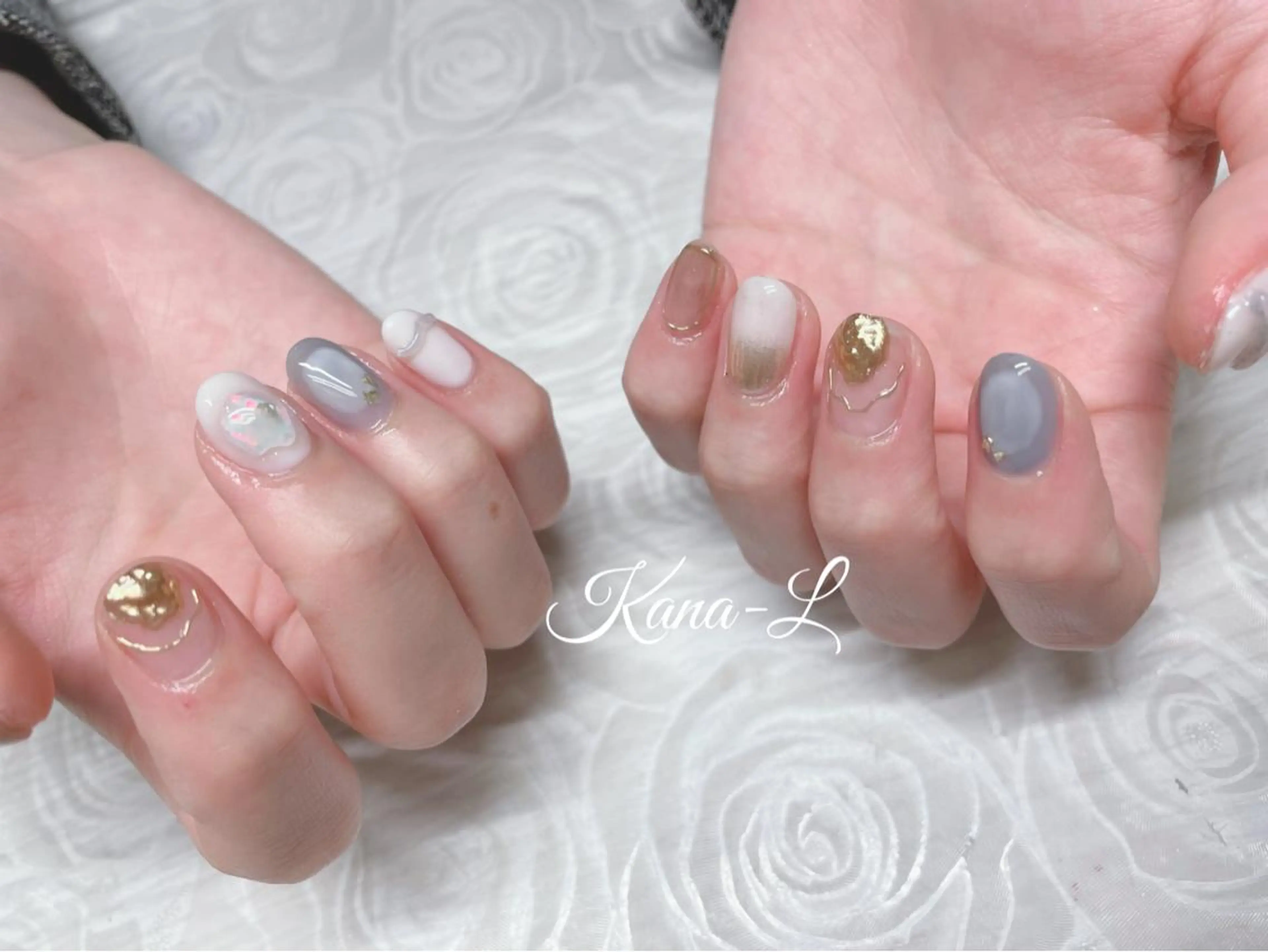 カラー ネイル キラキラネイル ミラーネイル ニュアンスネイル ぷっくりネイル 芦辺 香奈のネイルデザイン