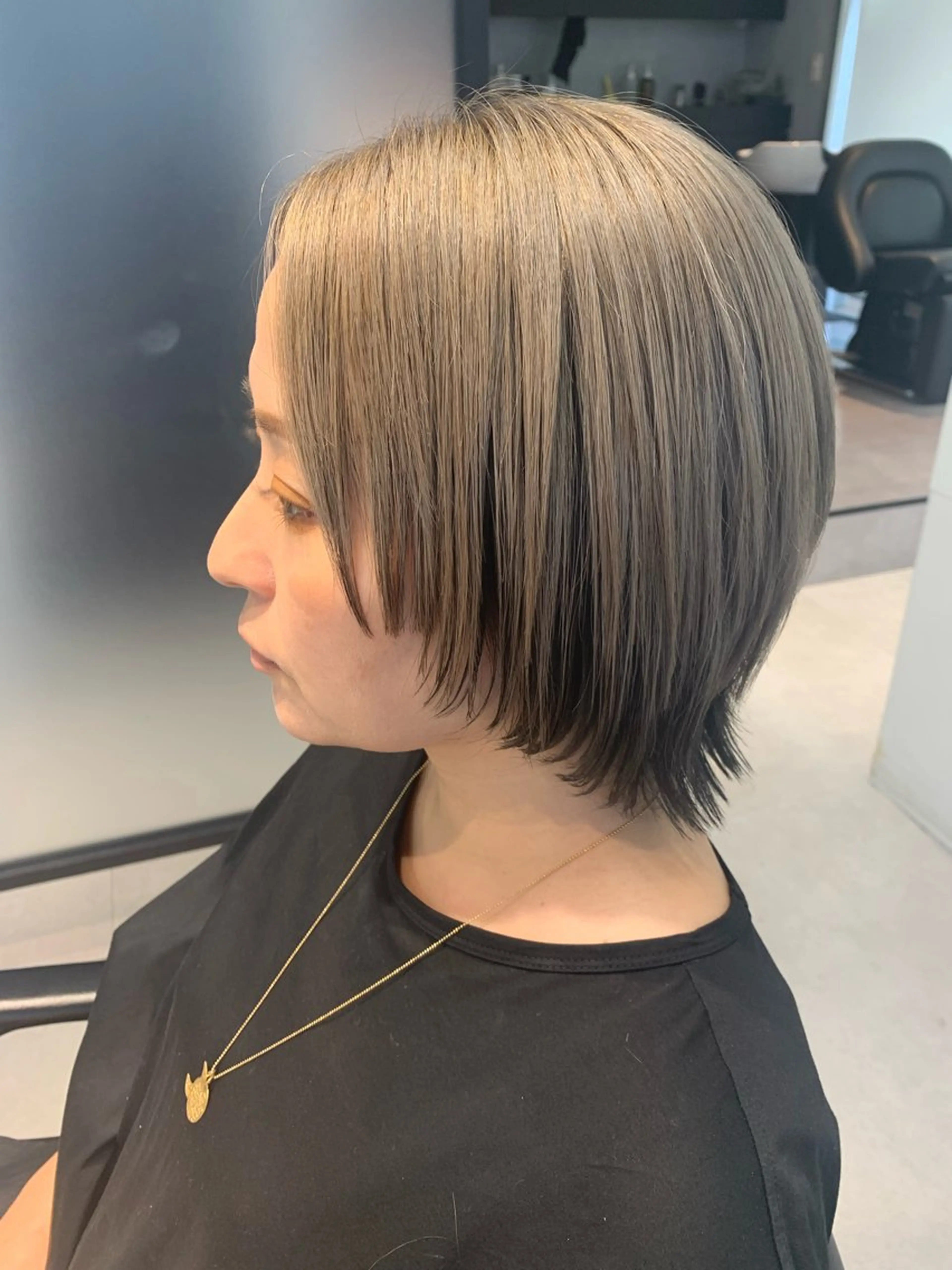 ショート カラー wezer所属・✨透明感カラー✨髪質 改善✨国分魚生のヘアスタイル