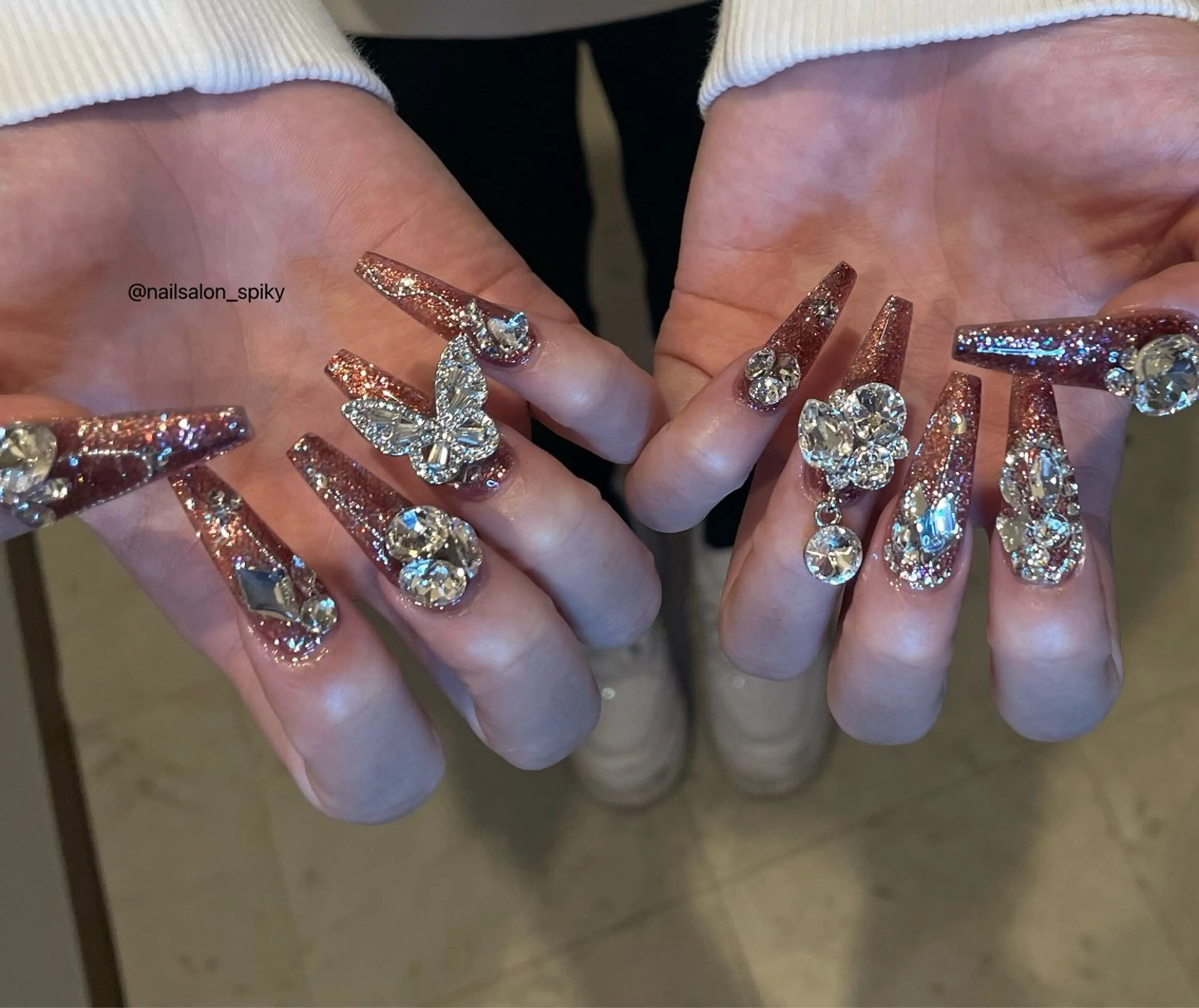 ネイル Spiky とうげ ふうかのネイルデザイン