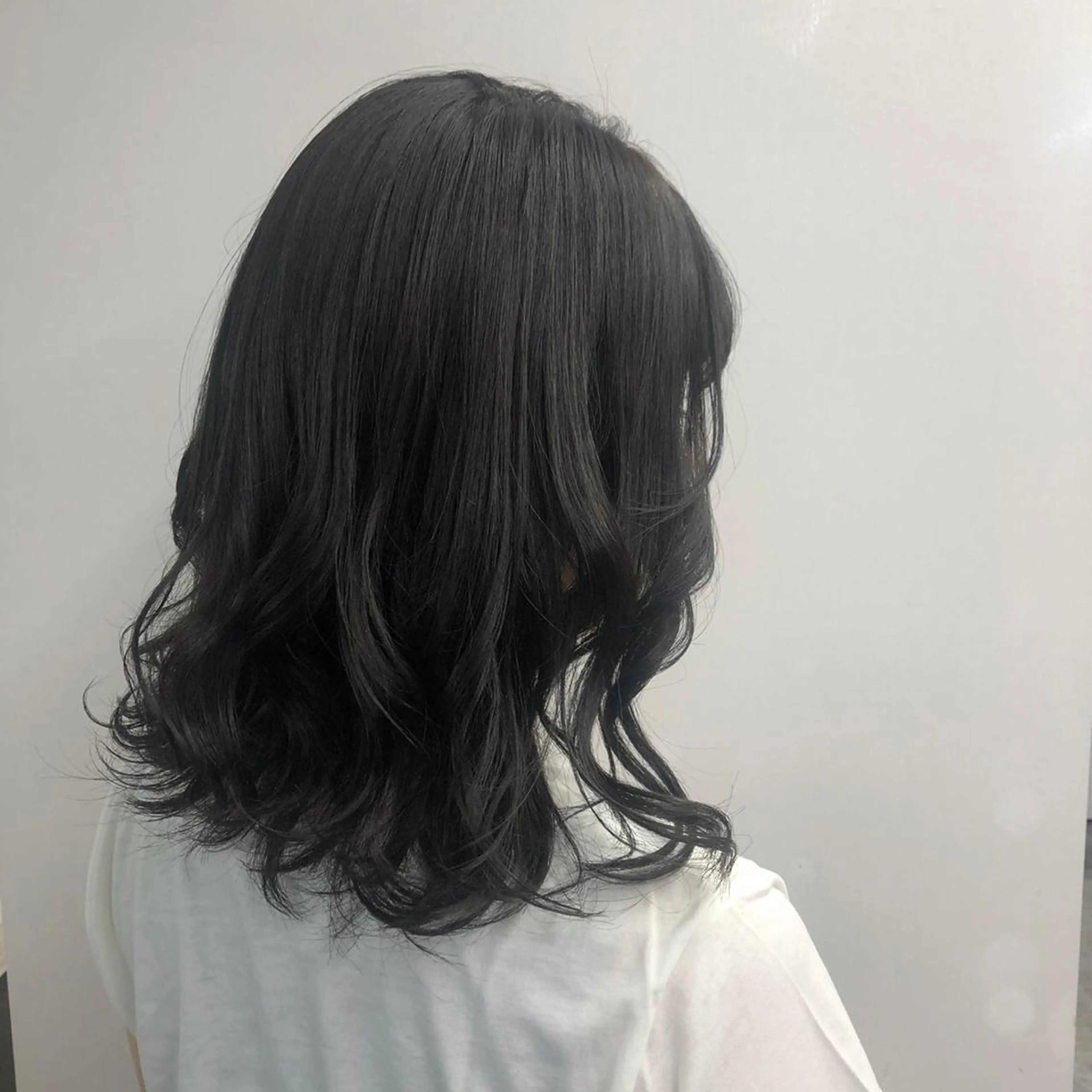 セミロング カラー セミロングパーマ バレイヤージュ ブリーチ ケアブリーチ 透明感カラー カット ヘアカラー トリートメント 【公式】髪質改善 Oto.吉祥寺のヘアスタイル